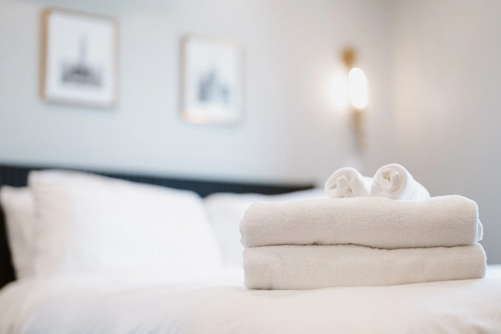 Aventi-Weddings-Melrose-Abbey- 144 - AC104988.jpg