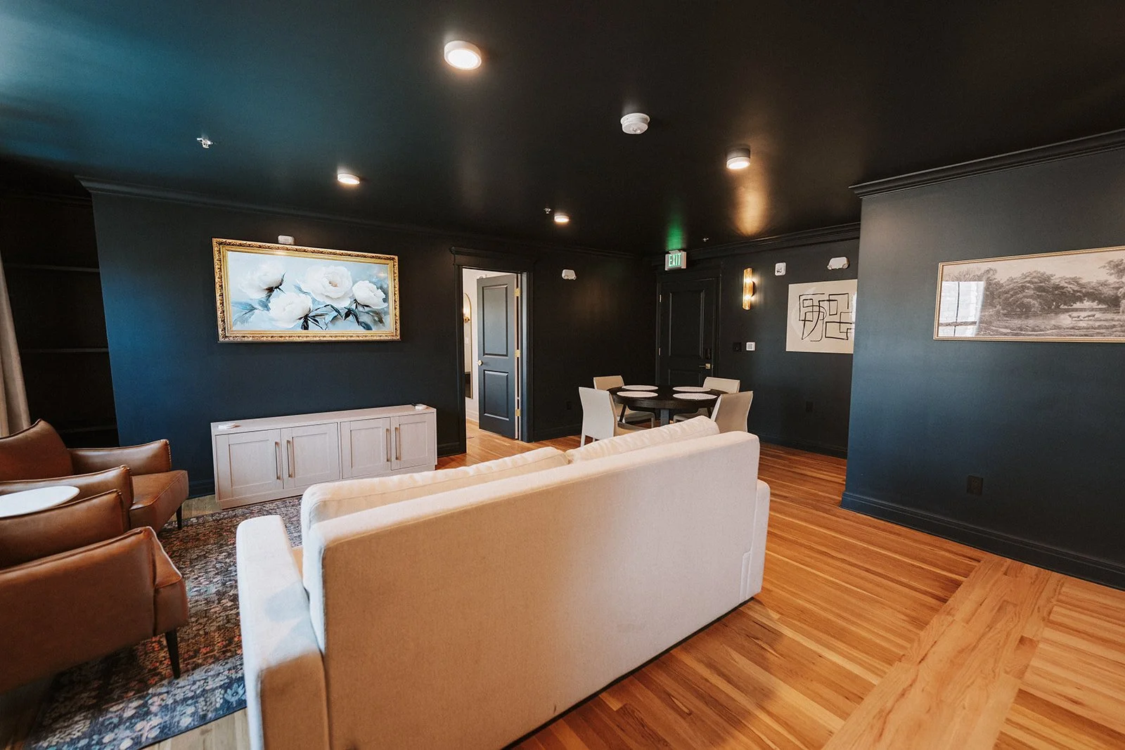 Aventi-Weddings-Melrose-Abbey- 78 - AC104848.jpg