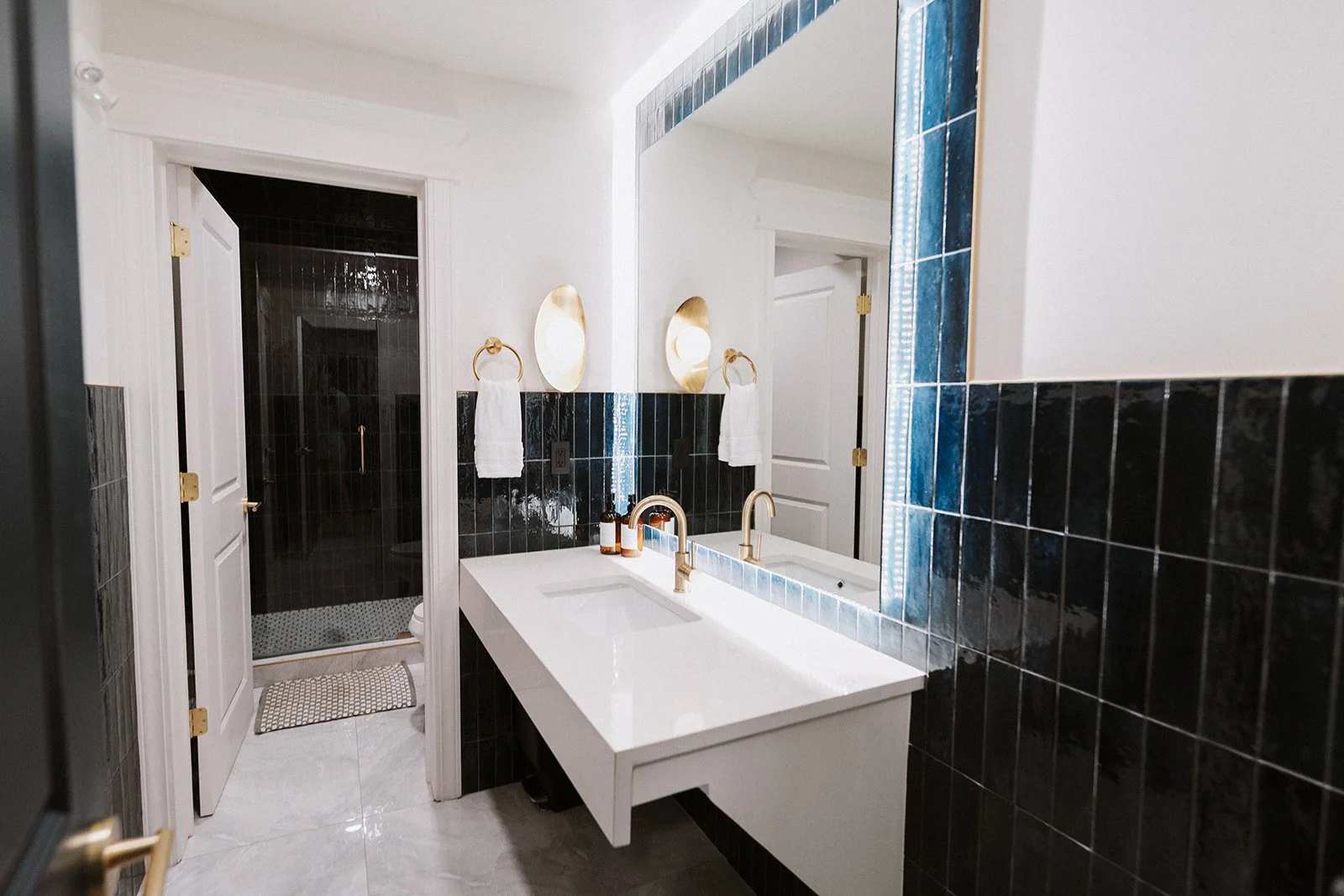 Aventi-Weddings-Melrose-Abbey- 86 - AC104866.jpg