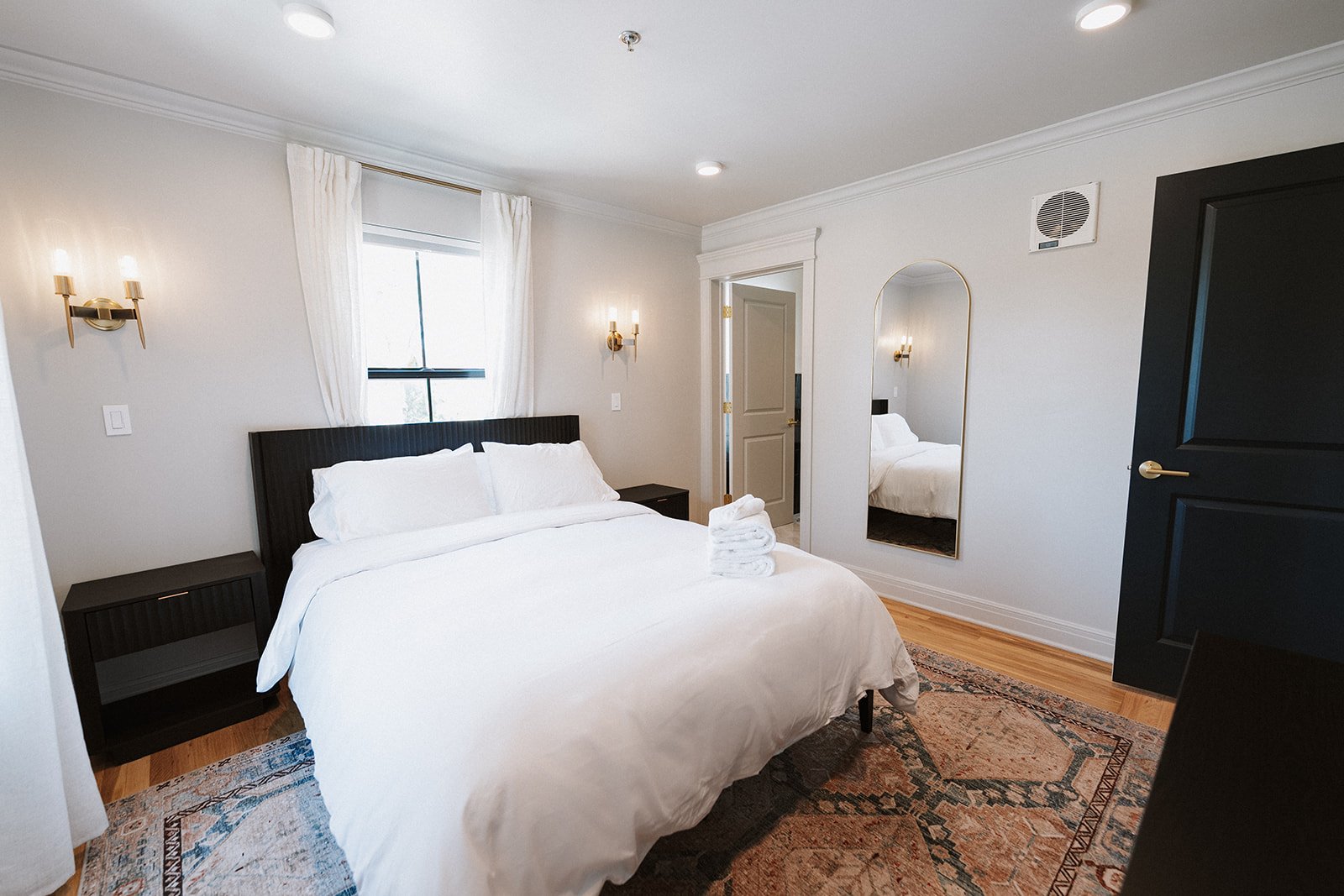 Aventi-Weddings-Melrose-Abbey- 81 - AC104853.jpg