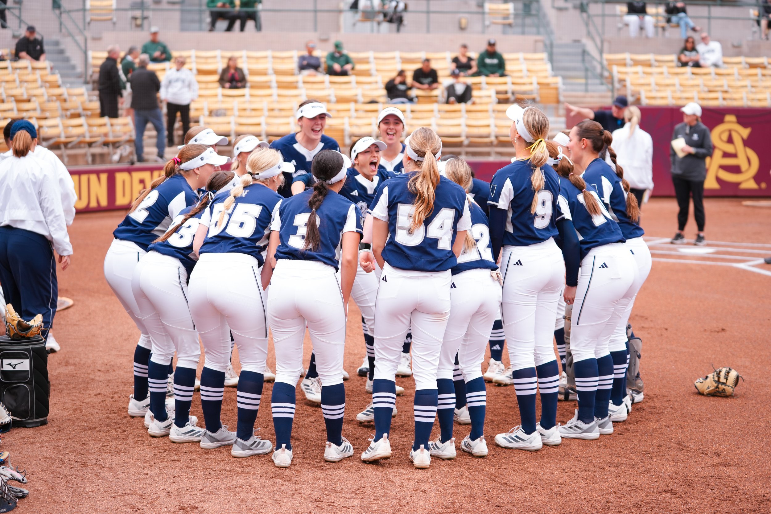 Pregame_Team Huddle.jpg