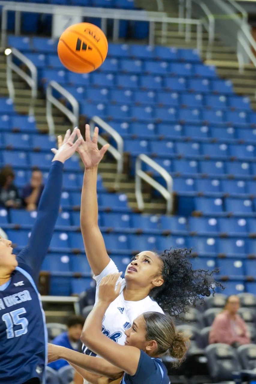 First Half_Williams10_Hook Shot-2 Large.jpeg