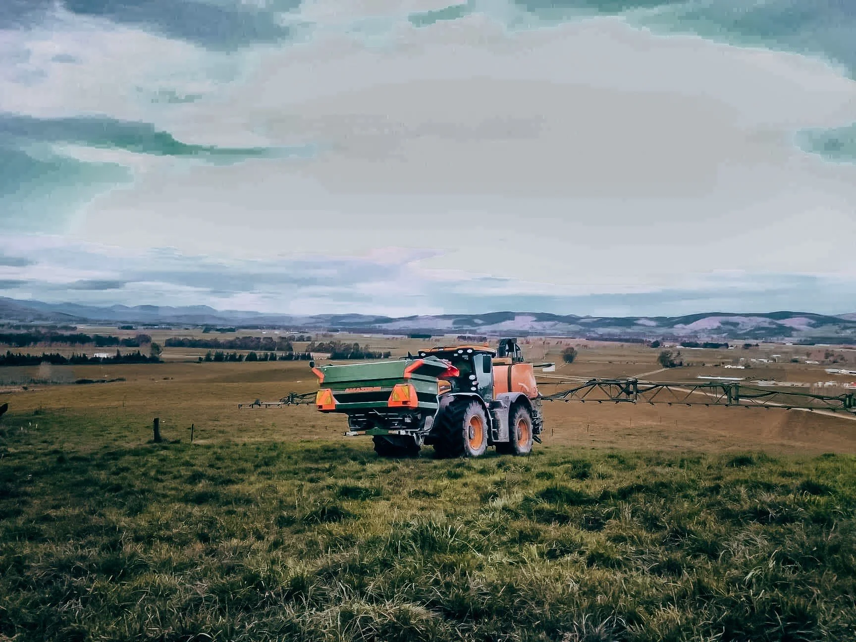 JCB - Wheel tractor for sowing.jpg