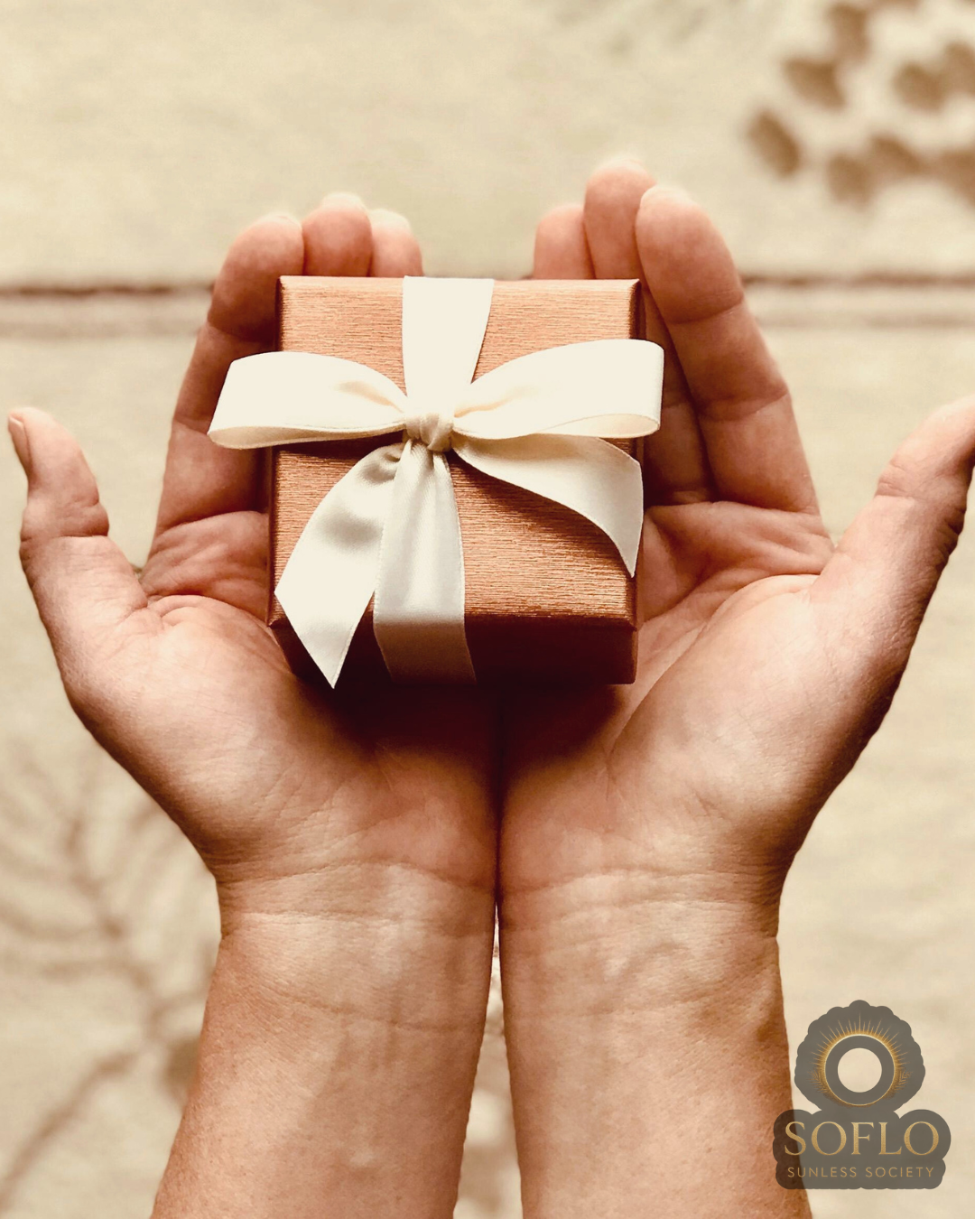 Holiday gift idea for the lady in your life. Give the gift of a spray tan to help them feel fabulous for the holidays!