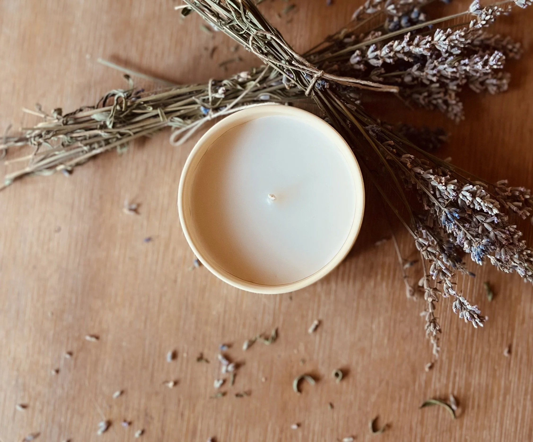 Scented Beeswax Candle Lavender Daylight Vessel 5 oz.jpeg