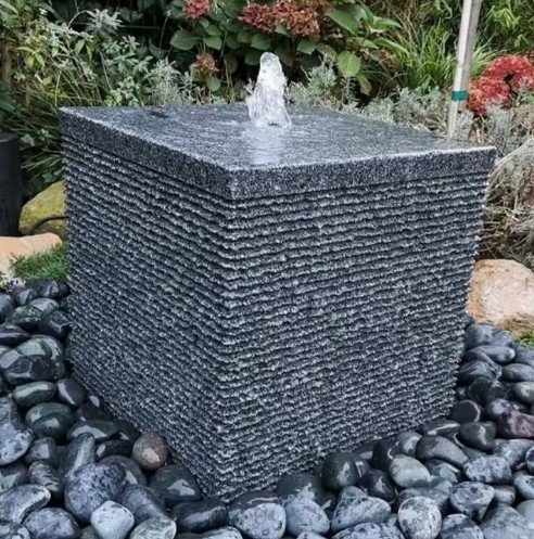 Esfera_fuente de granito o piedra laja 3.jpg