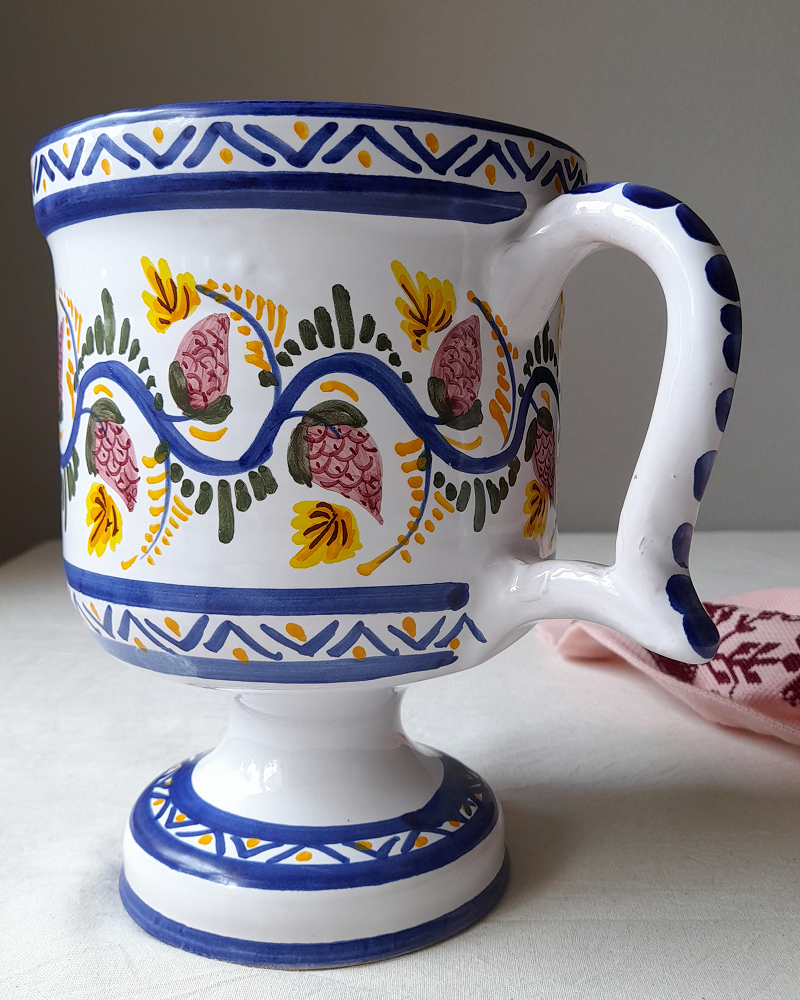 La Parra Spanish Ceramic Vase - Closeup - CASA PLETORICA.png