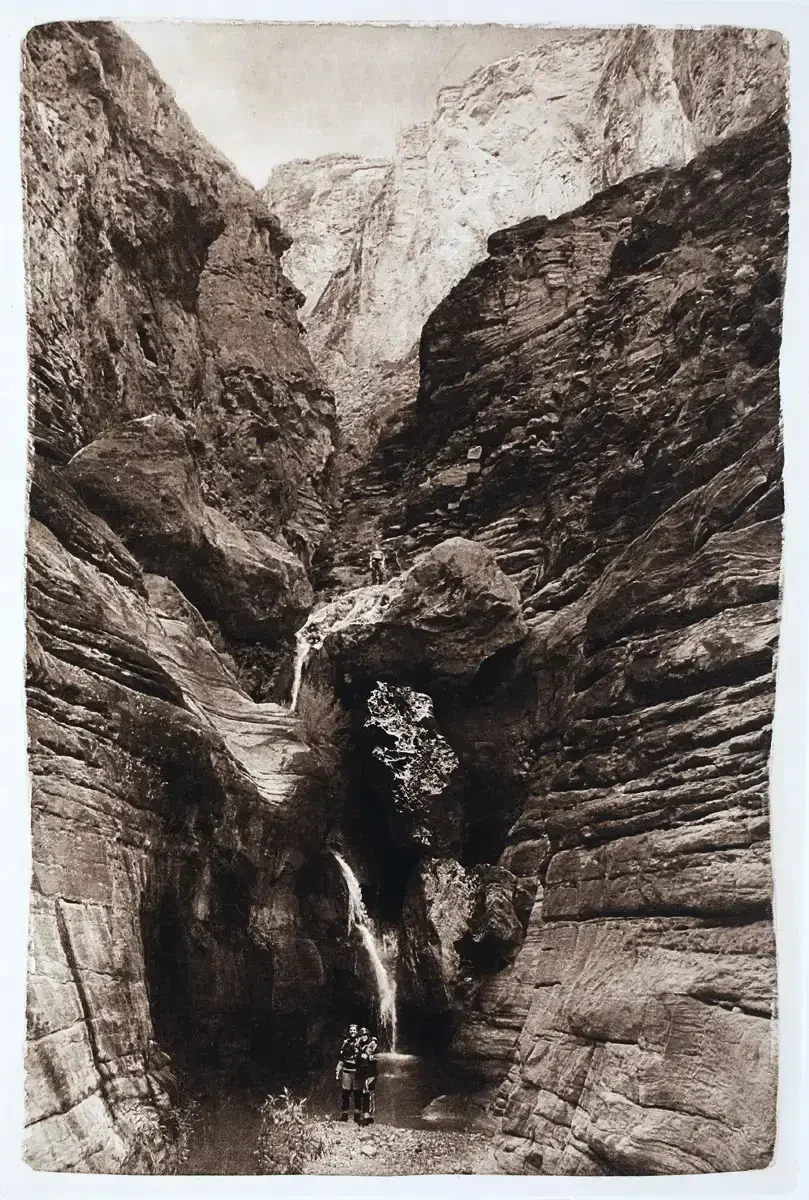 ELVES-CHASM-LOOKING-IN-SEPIA.webp