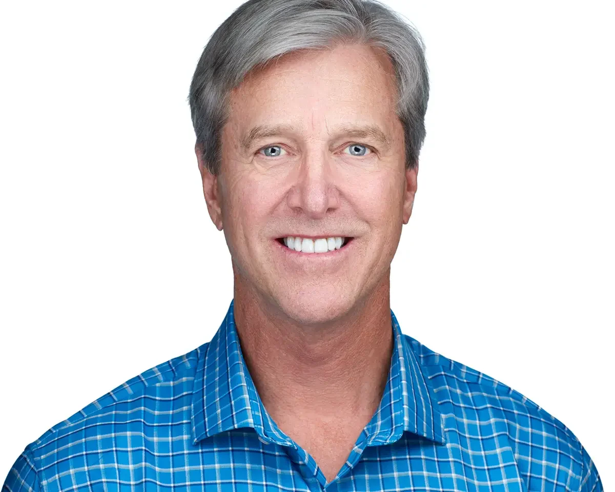 Executive headshot, blue plaid shirt, approachable expression, white background, Greater Hartford Connecticut, photographed by Scott Parker Photo