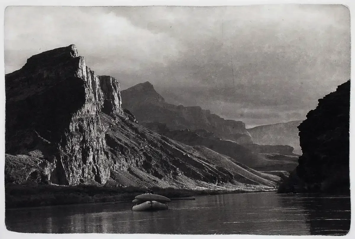 GRAND-CANYON-BLACK.webp