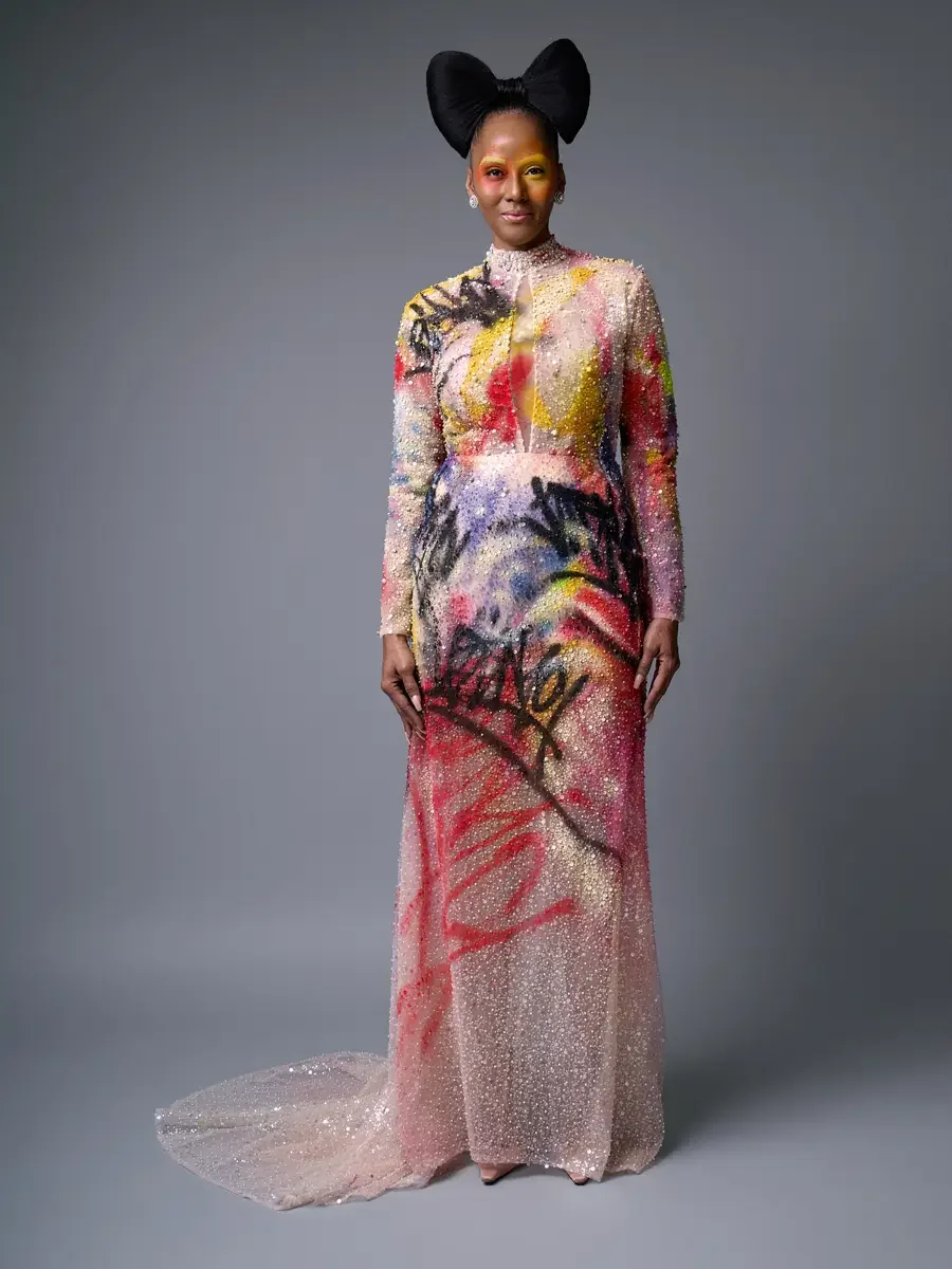 JUS10H Met Monday 2026, full-length hand-painted beaded gown with train, grey background, photographed by Scott Parker Photo
