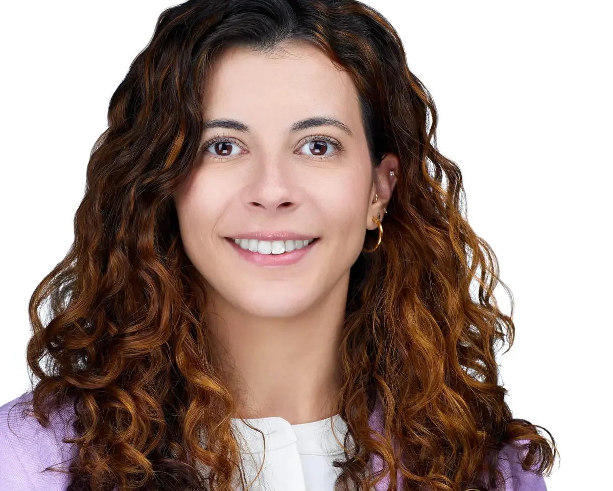 Financial advisor portrait, lavender blazer and white top, genuine smile, white background, Connecticut, photographed by Scott Parker Photo