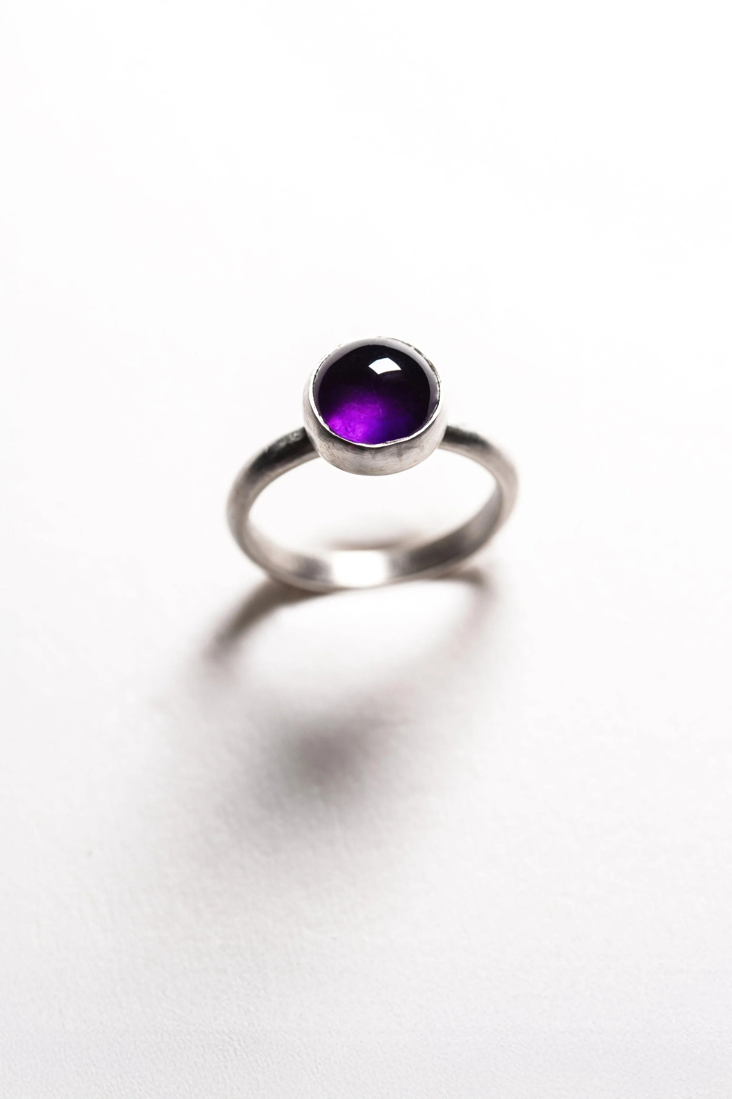 Silver ring, 10mm cabochon, amethyst