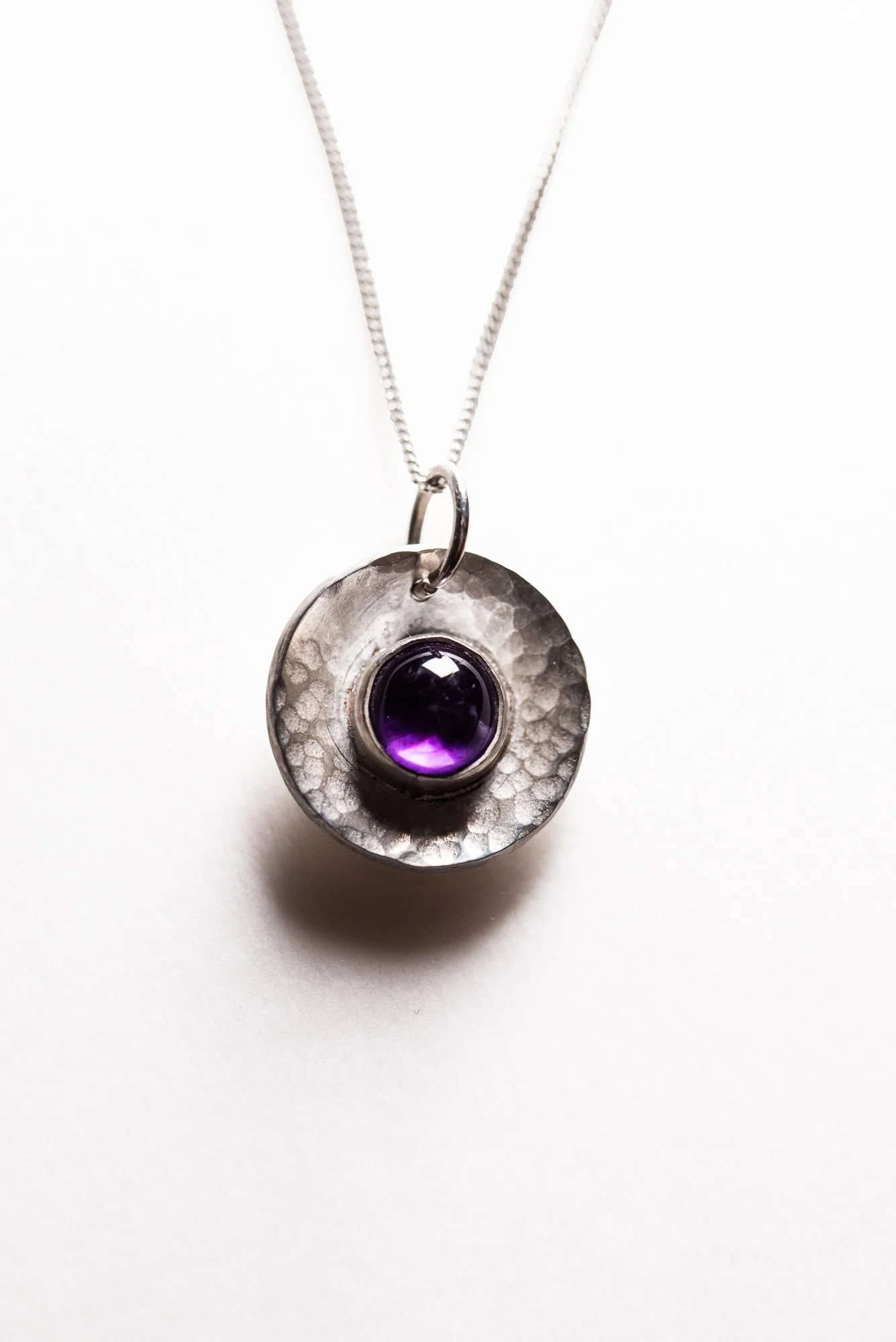 silver-pendant-amethyst-cabochon-8mm-victoria-6.jpg