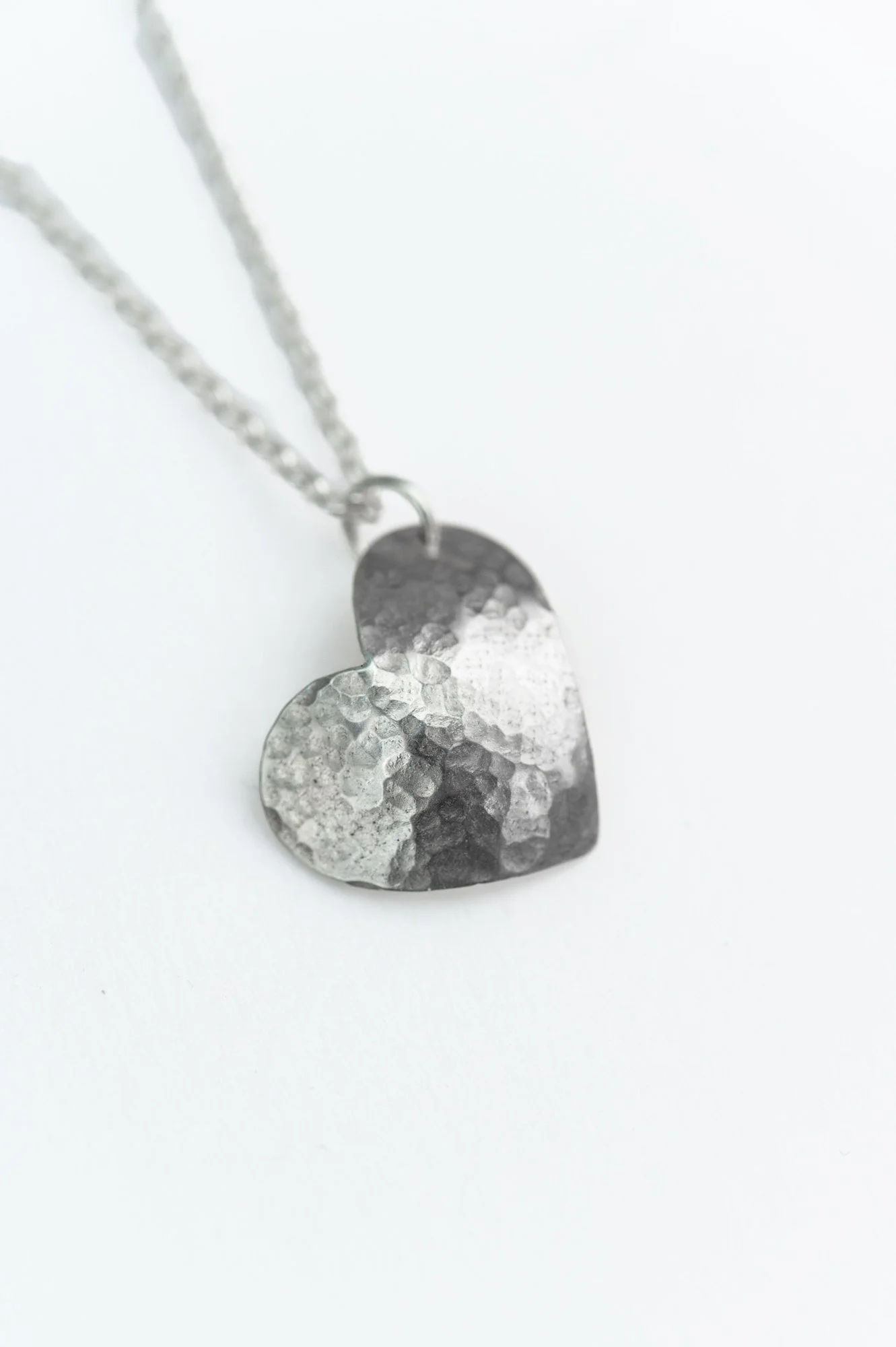 silver-necklace-pendant-hammered-heart-3.jpg