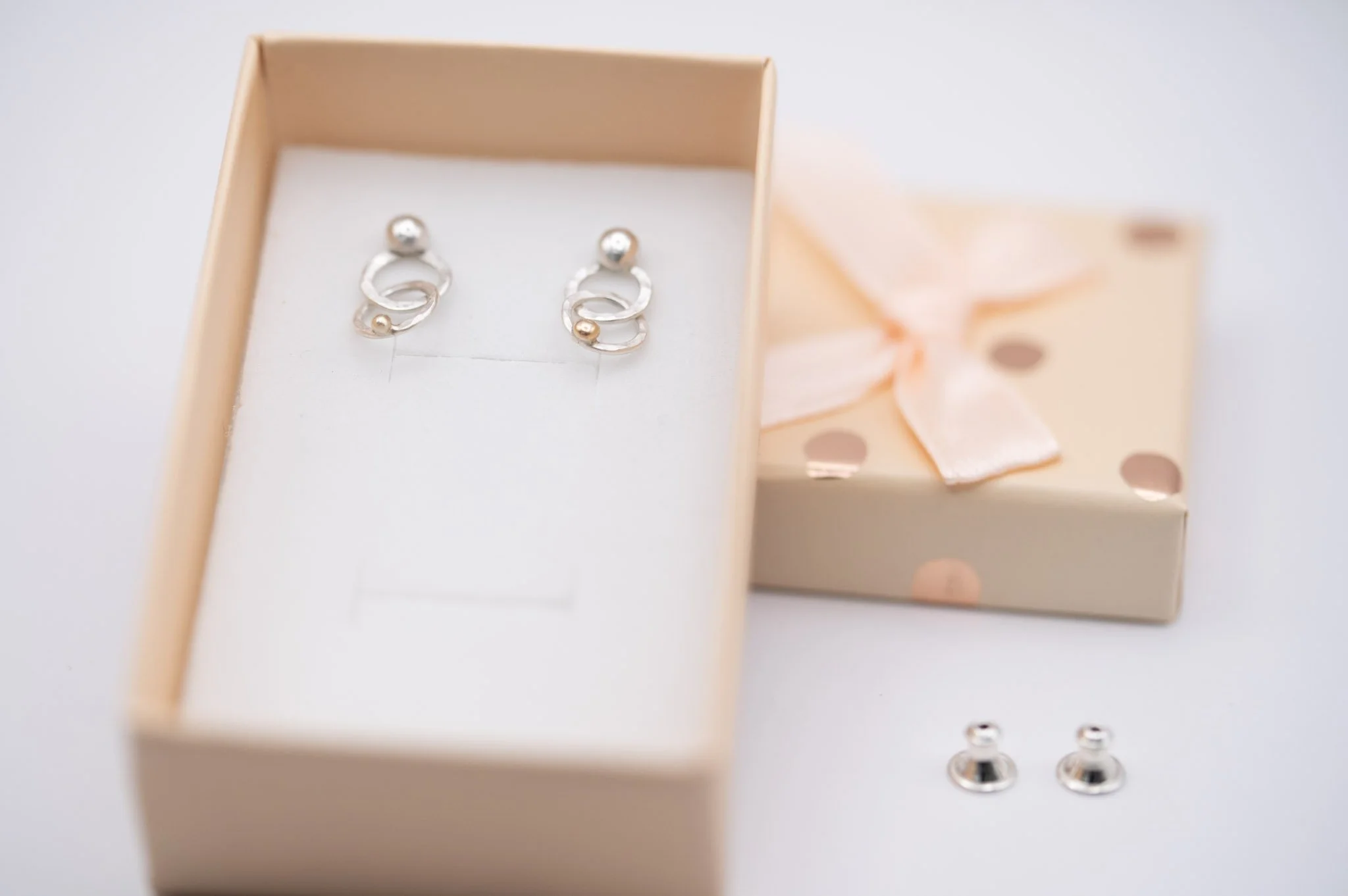 minerva stud earrings box close-up2.jpg