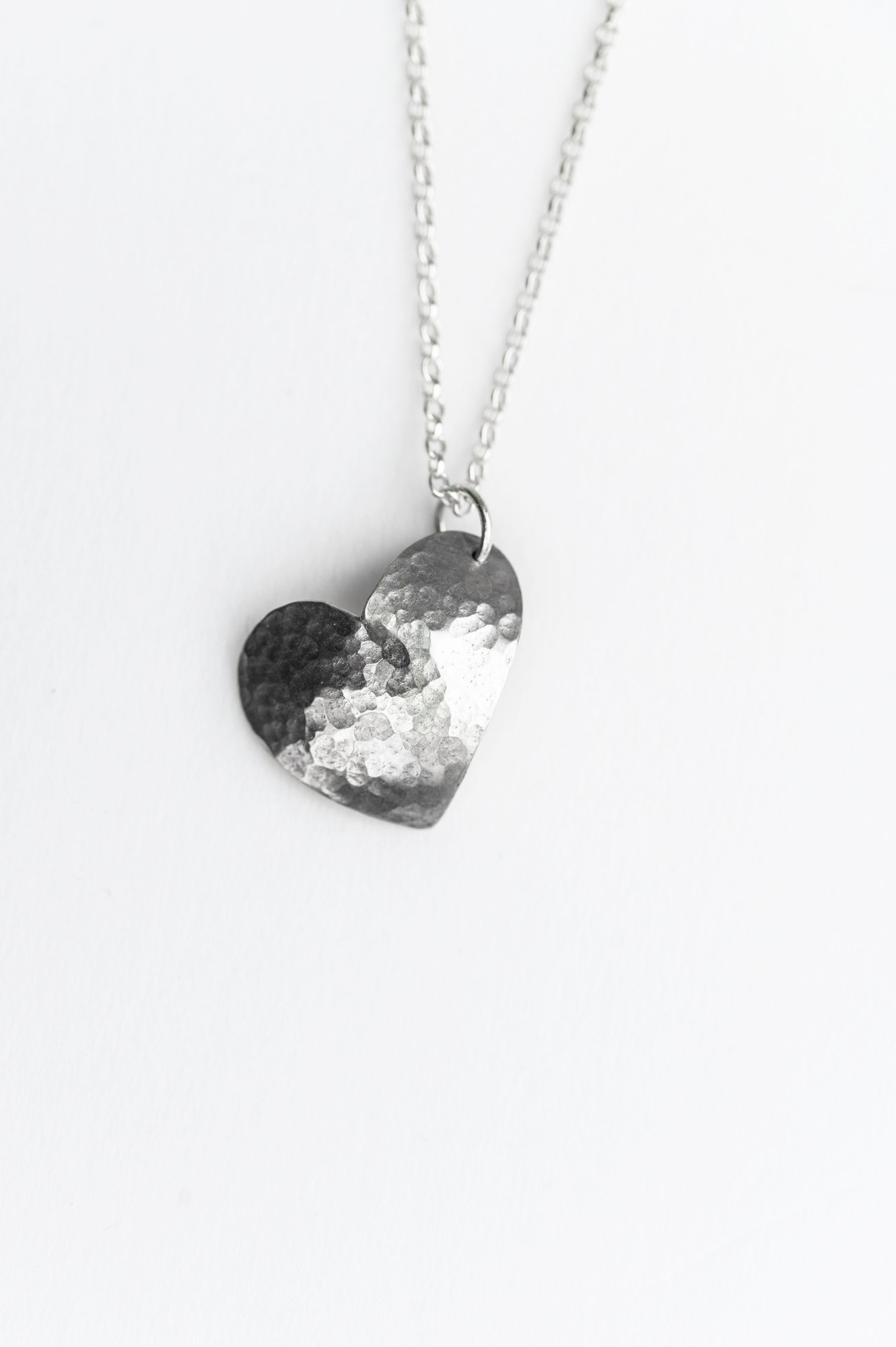 silver-necklace-pendant-hammered-heart-1.jpg