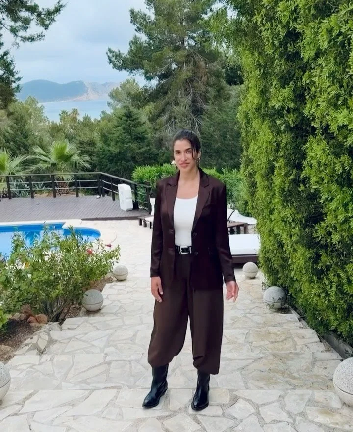 The end of 2025 crushed all the spiritual bullshit out of me.
Brought me back to my knees. Back to being human. Fully, messily, materially human.

I&rsquo;ve maxed out on certain strains of consciousness and now I&rsquo;m playfully exploring the ones