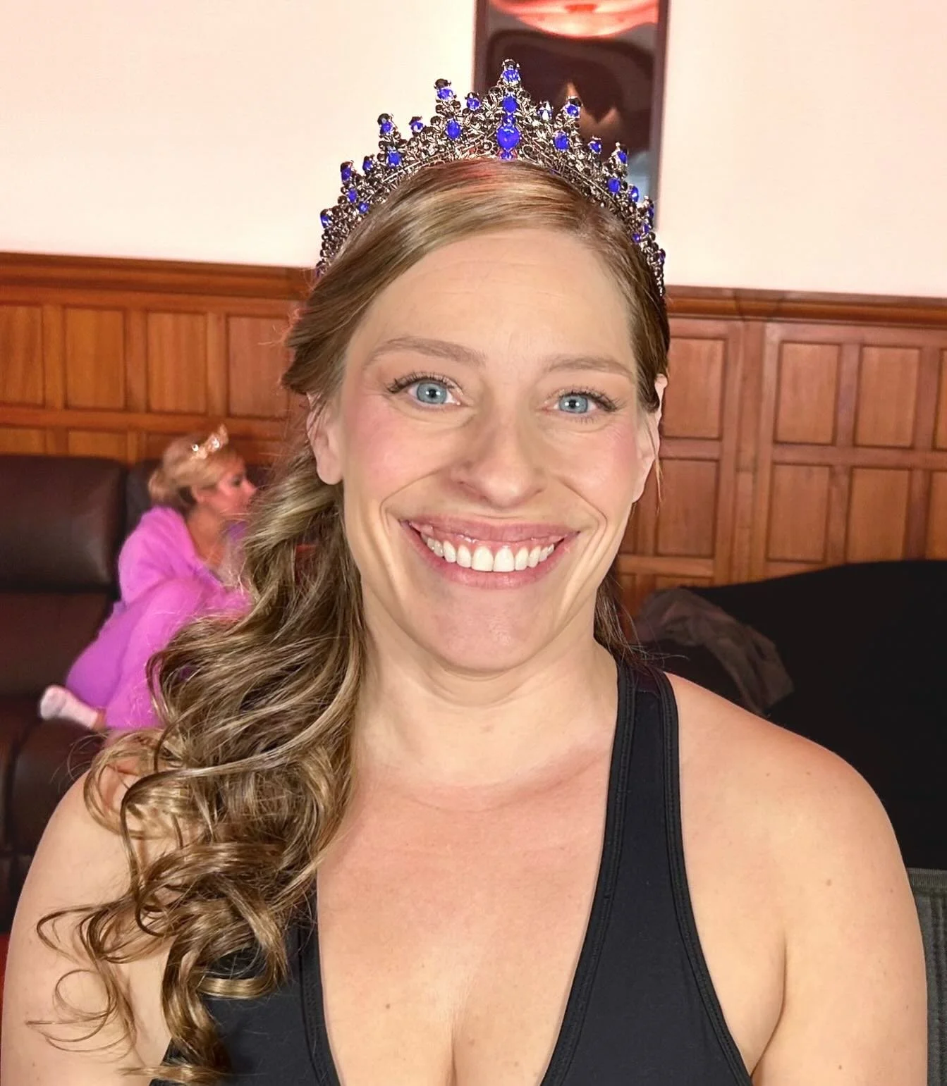 Snowy Saturday celebrating Steph&rsquo;s birthday with the best group ❄️
The natural glam really made her beautiful blue eyes pop. 🩵

Hair + makeup by me

#mamakeupartist #eventmakeup #mobilehairstylist #bostonhair #bostonmakeupartist