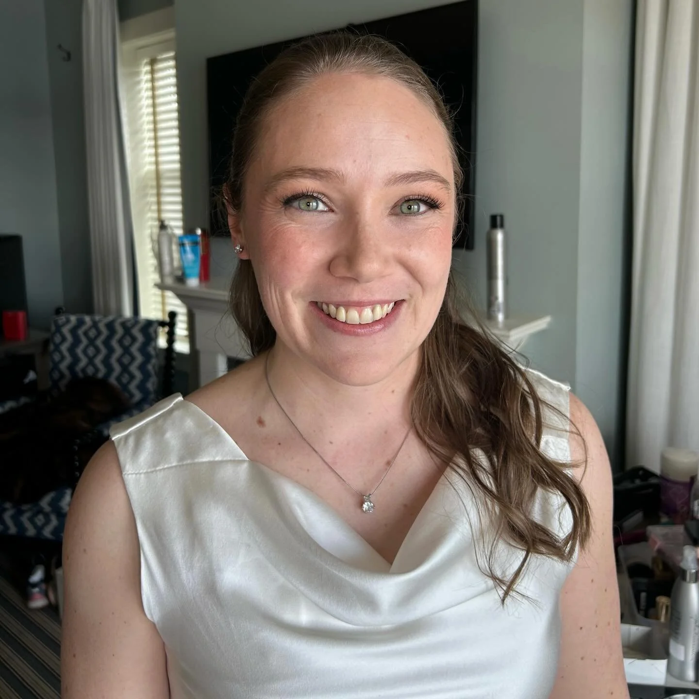 Spectacular spring wedding this morning. The way the makeup compliments her eye color and makes them pop is my favorite part. Congratulations C + C 🤍

#bridalmakeup #makeupforgreeneyes #MAmakeupartist #naturalmakeup #massachusettsweddings