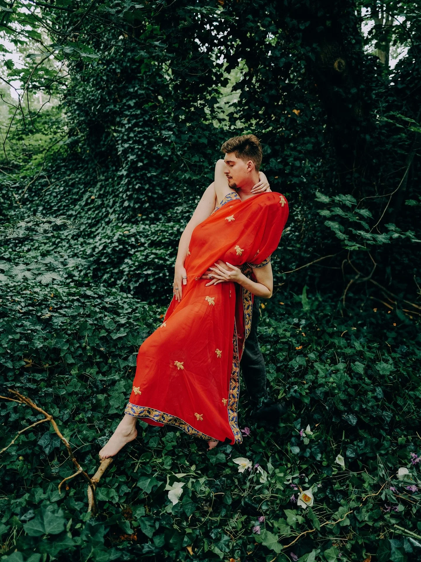 Clay in the hands of @yana_bourne