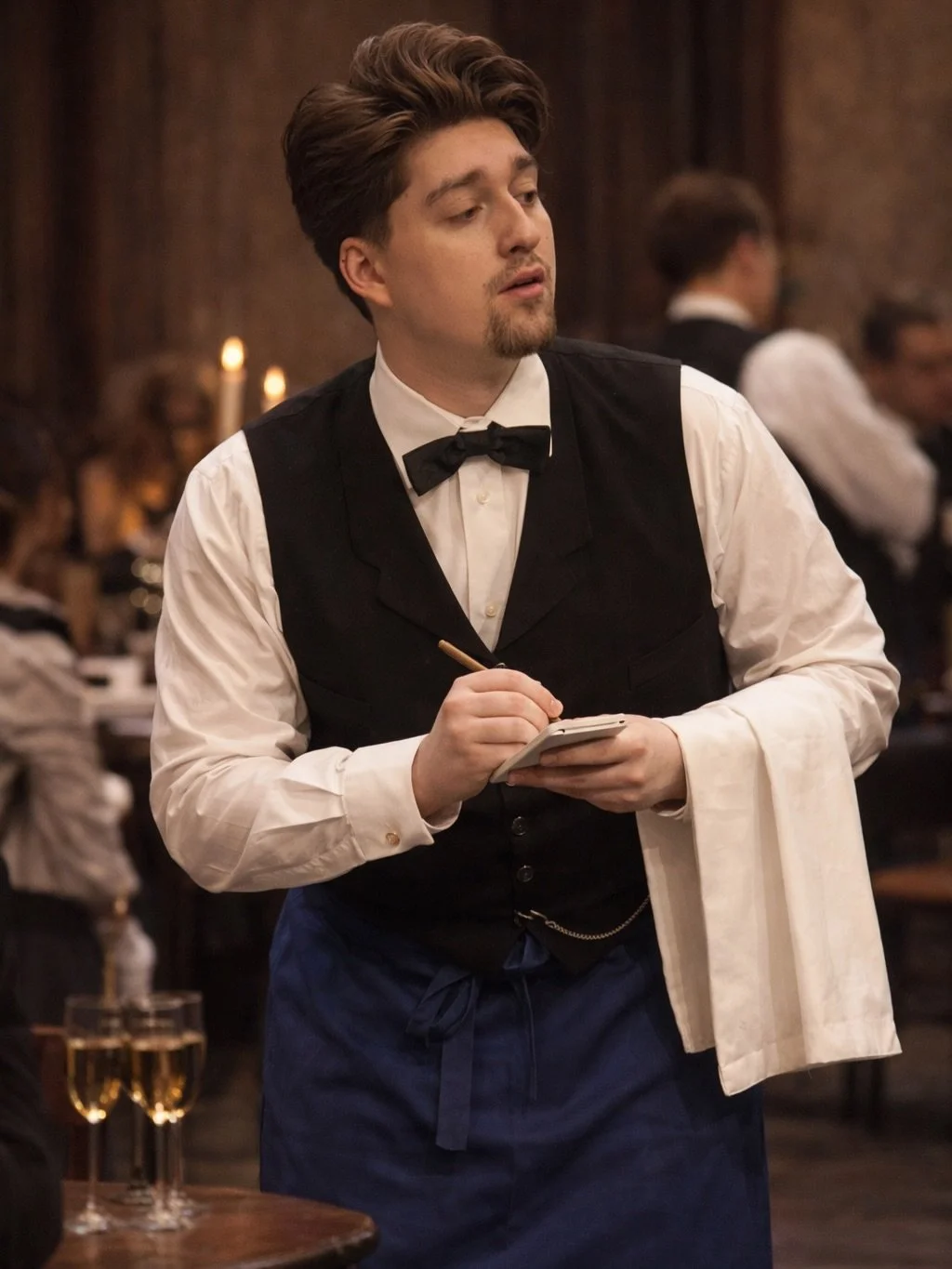 &laquo; Moi ! vous abandonner ? Je ne dirai qu&rsquo;un mot : qu&rsquo;on serve le d&icirc;ner ! &raquo;

Two nights as Wirt (L&rsquo;h&ocirc;telier) in Manon.
A small role, loud entrance, big fun.
Shouting gamblers, fake charm, fancy dishes, and the