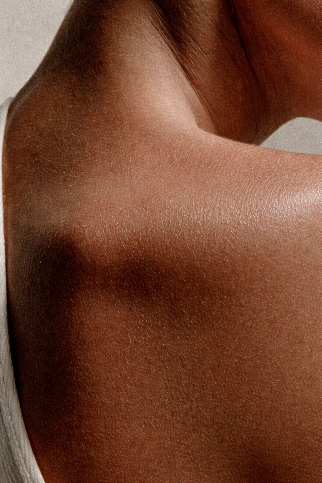 Omoplate (scapula), trapèze, nuque, cervicales, épaule