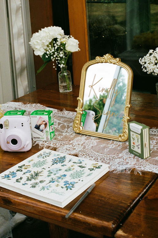 guestbook and cards.png