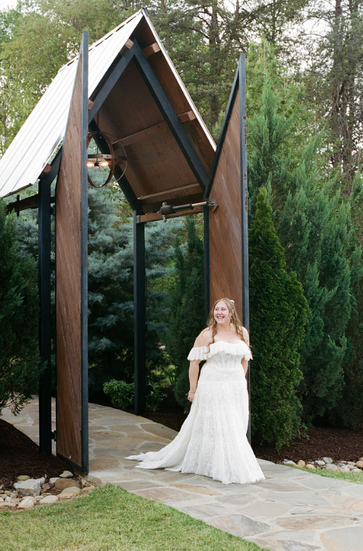 Bride entrance.png