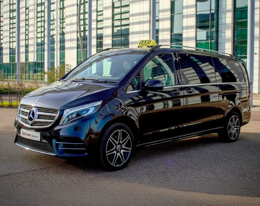 Mercedes V Klasse Taxi in Bremen – komfortables Fahrzeug für Stadtfahrten und Transfers