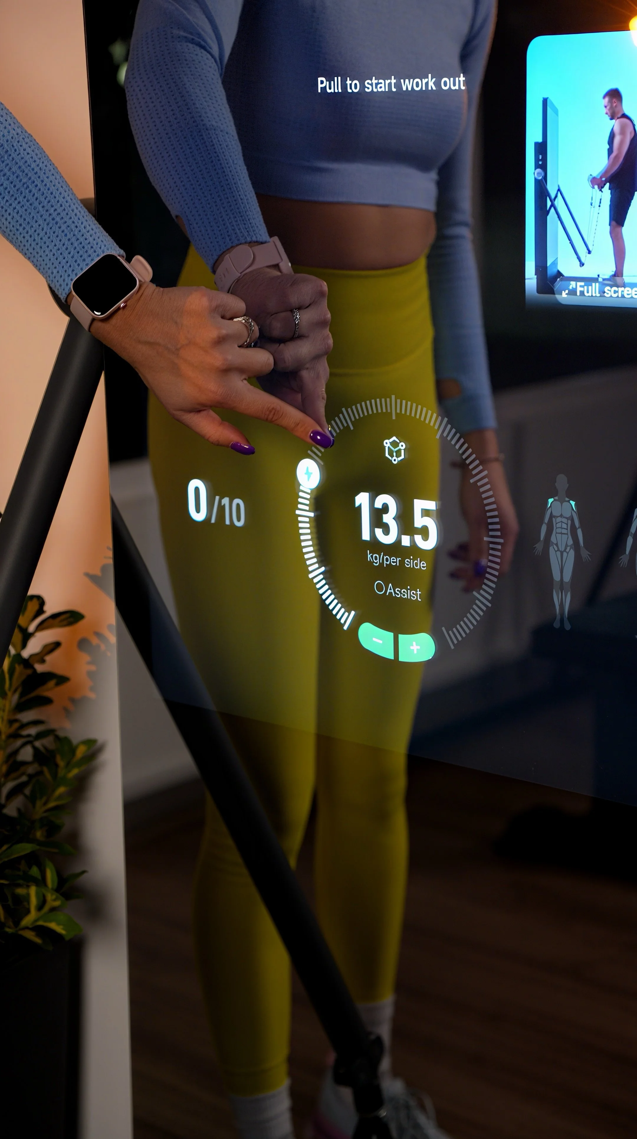 Podešavanje težine na touchscreen displeju IMBODY Power S smart mašine