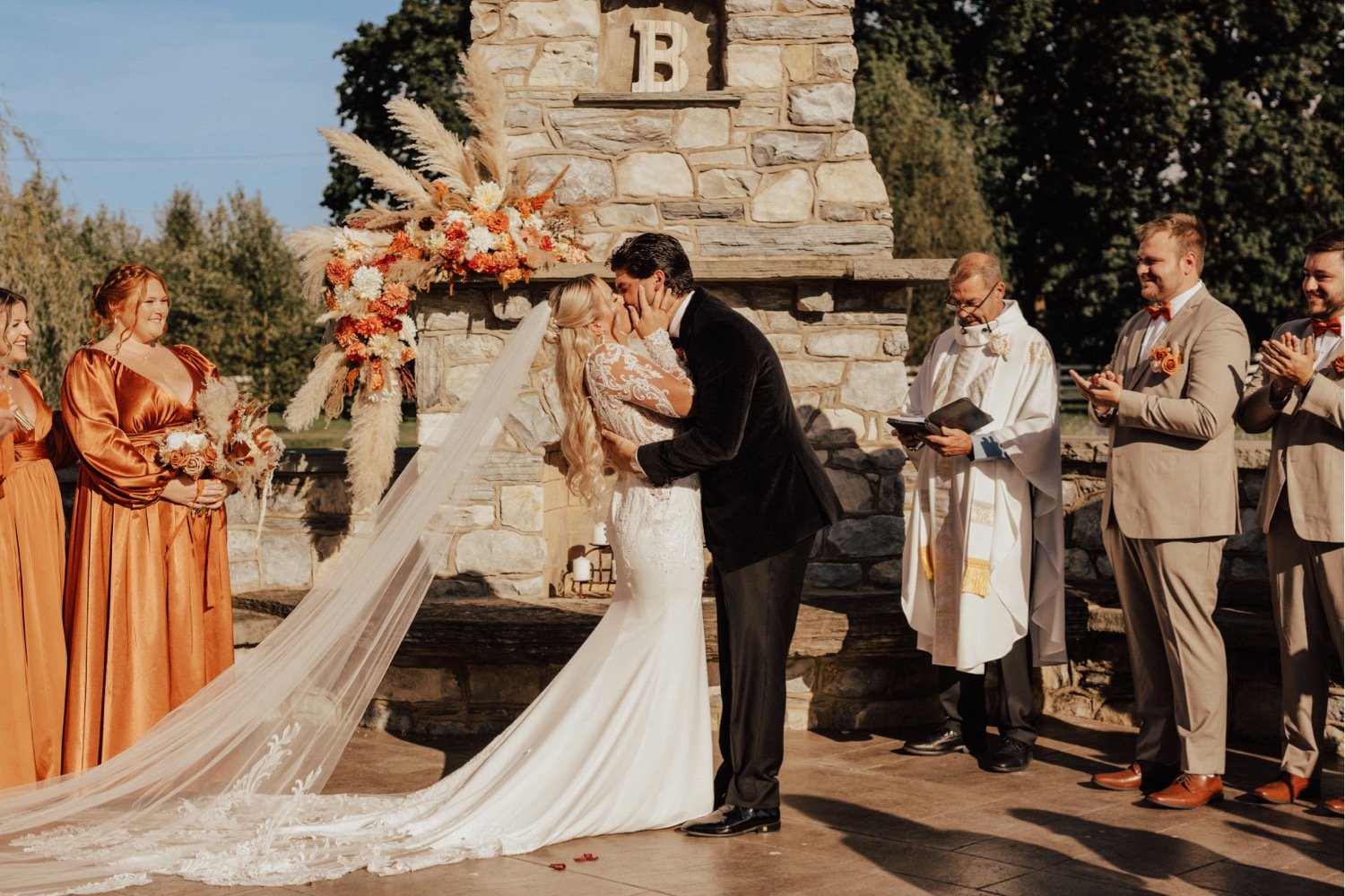 barnatsilverstonewedding_kempcollective_lancasterpennsylvania