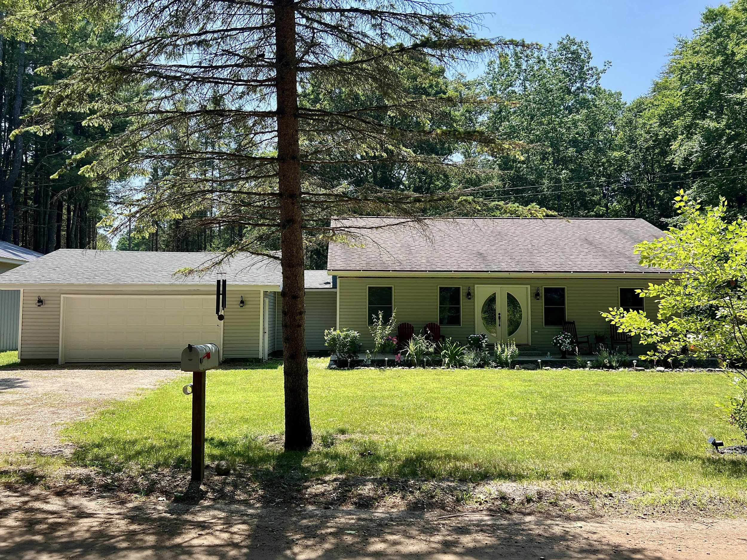 2564 Bialik Road, Manistee, MI 49660