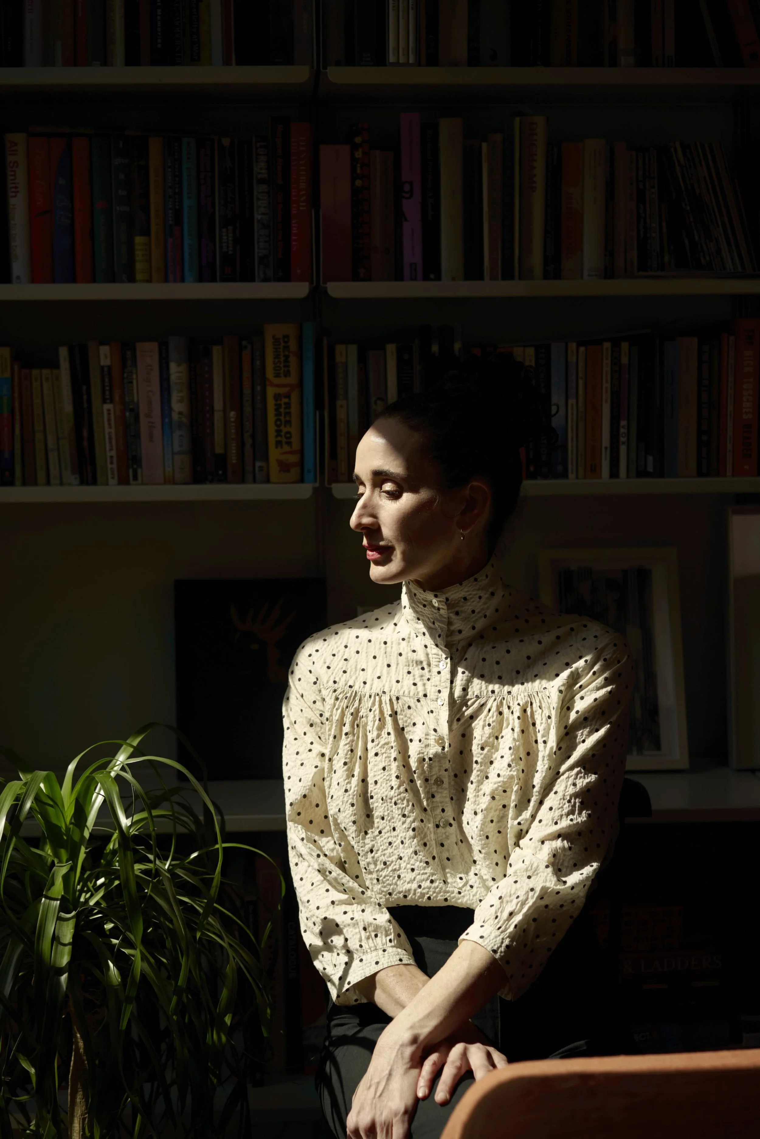 portrait photograph of Jess Gibson - photo credit: Flora Hanitijo