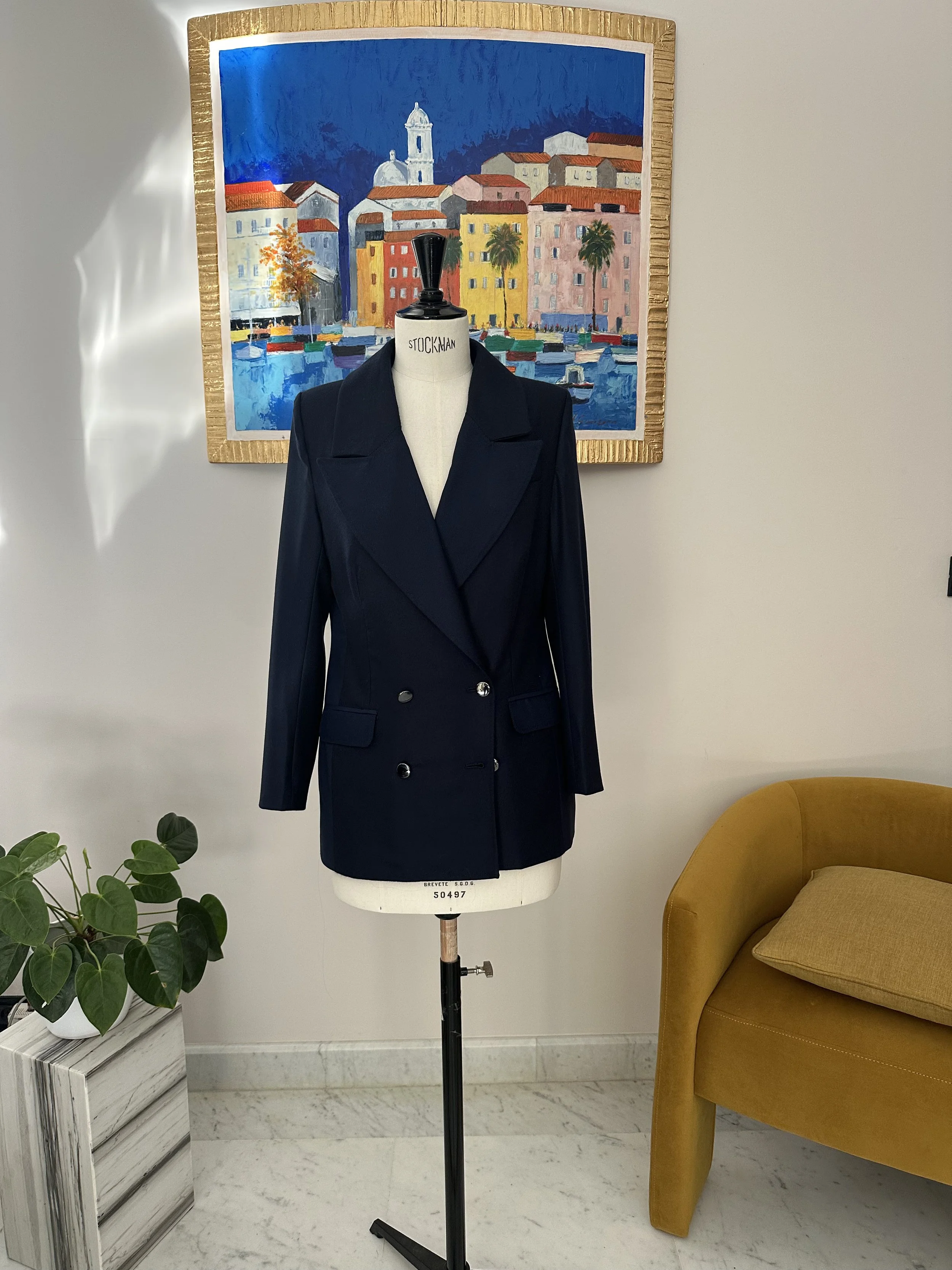 Le tailleur Arial