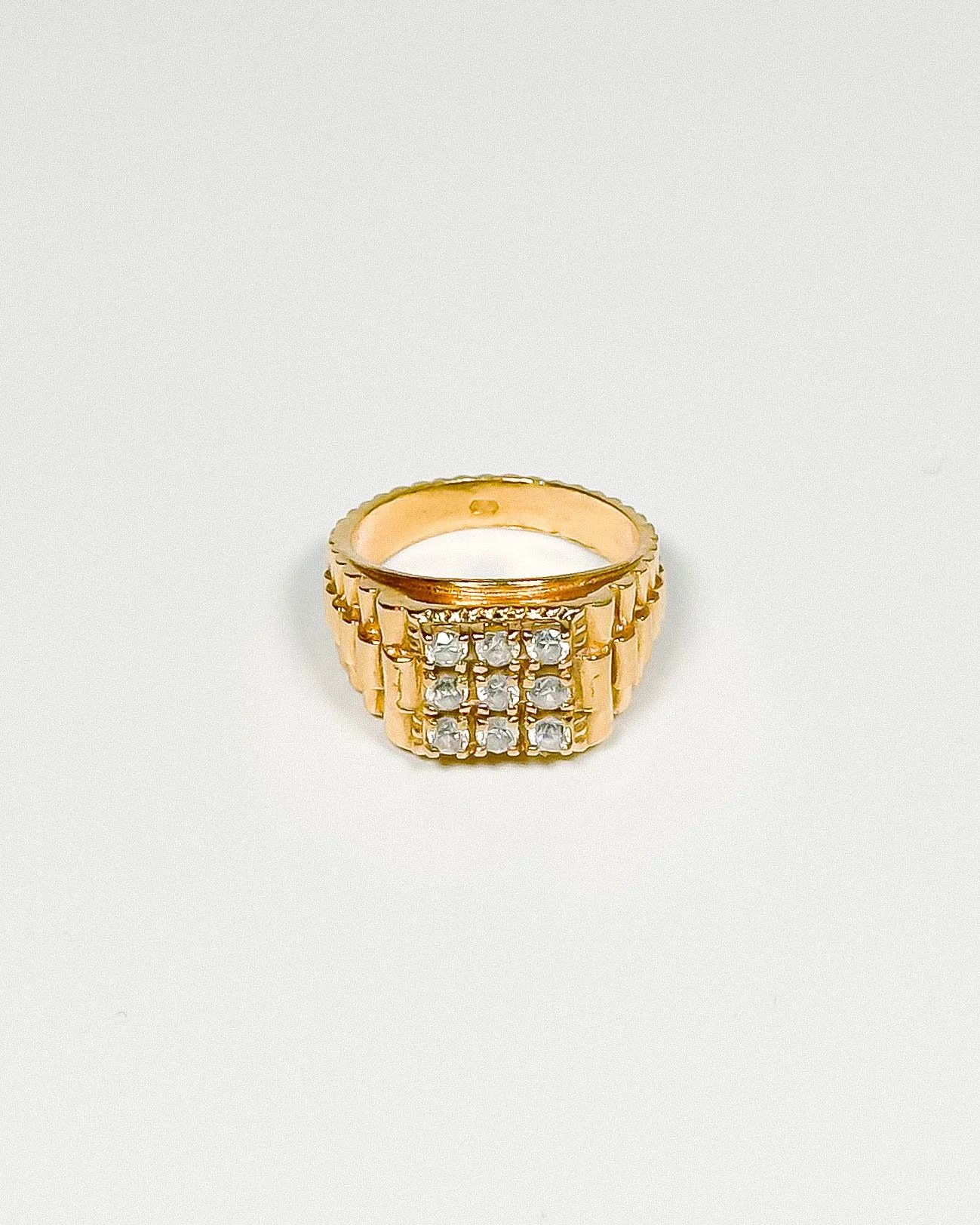 GOLD & DIAMOND RING
