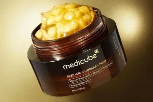 Medicube%2BVita%2BC%2Bcapsule%2Bcream%2B.webp