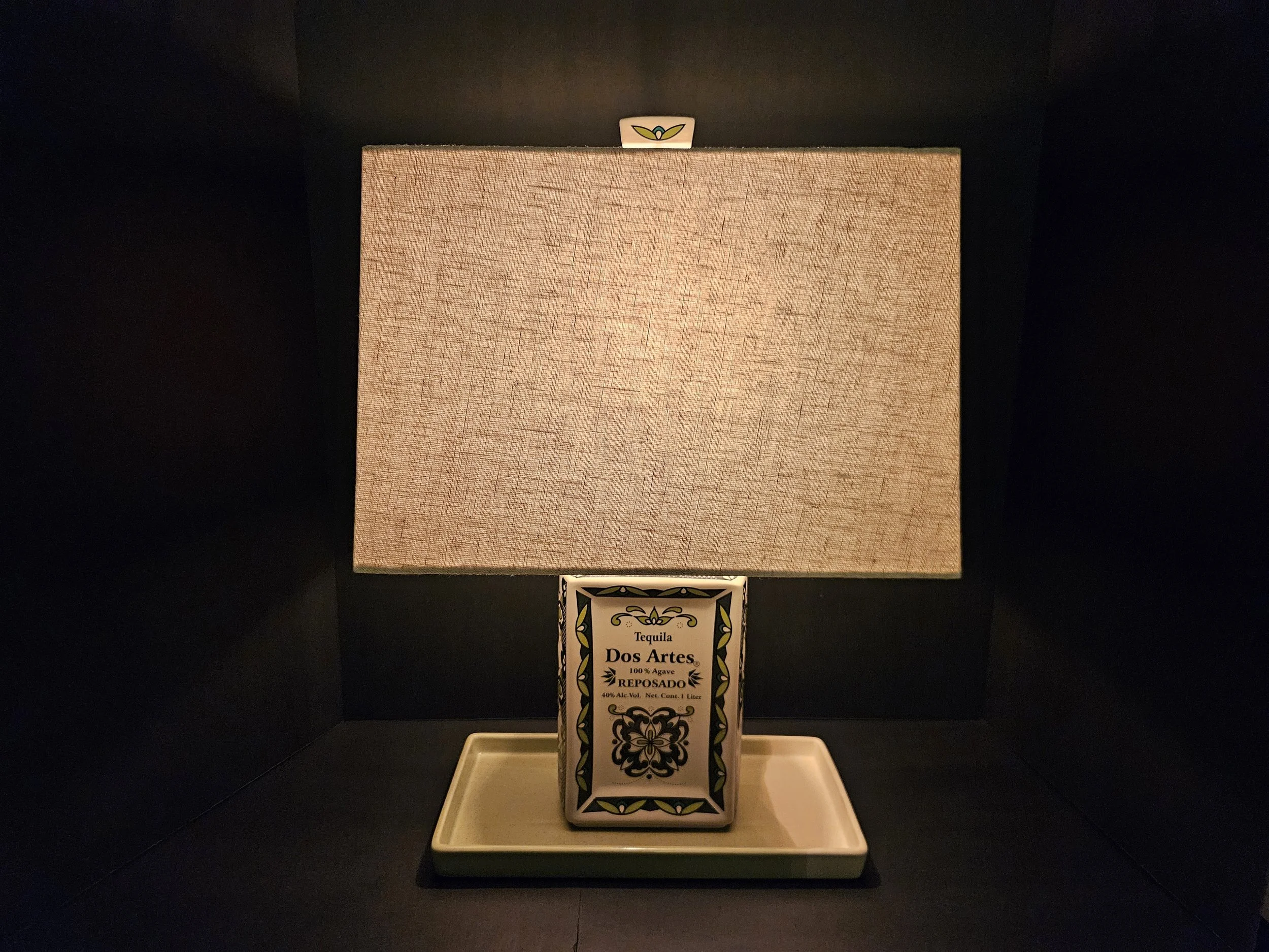 Dos Artes Reposado Lamp