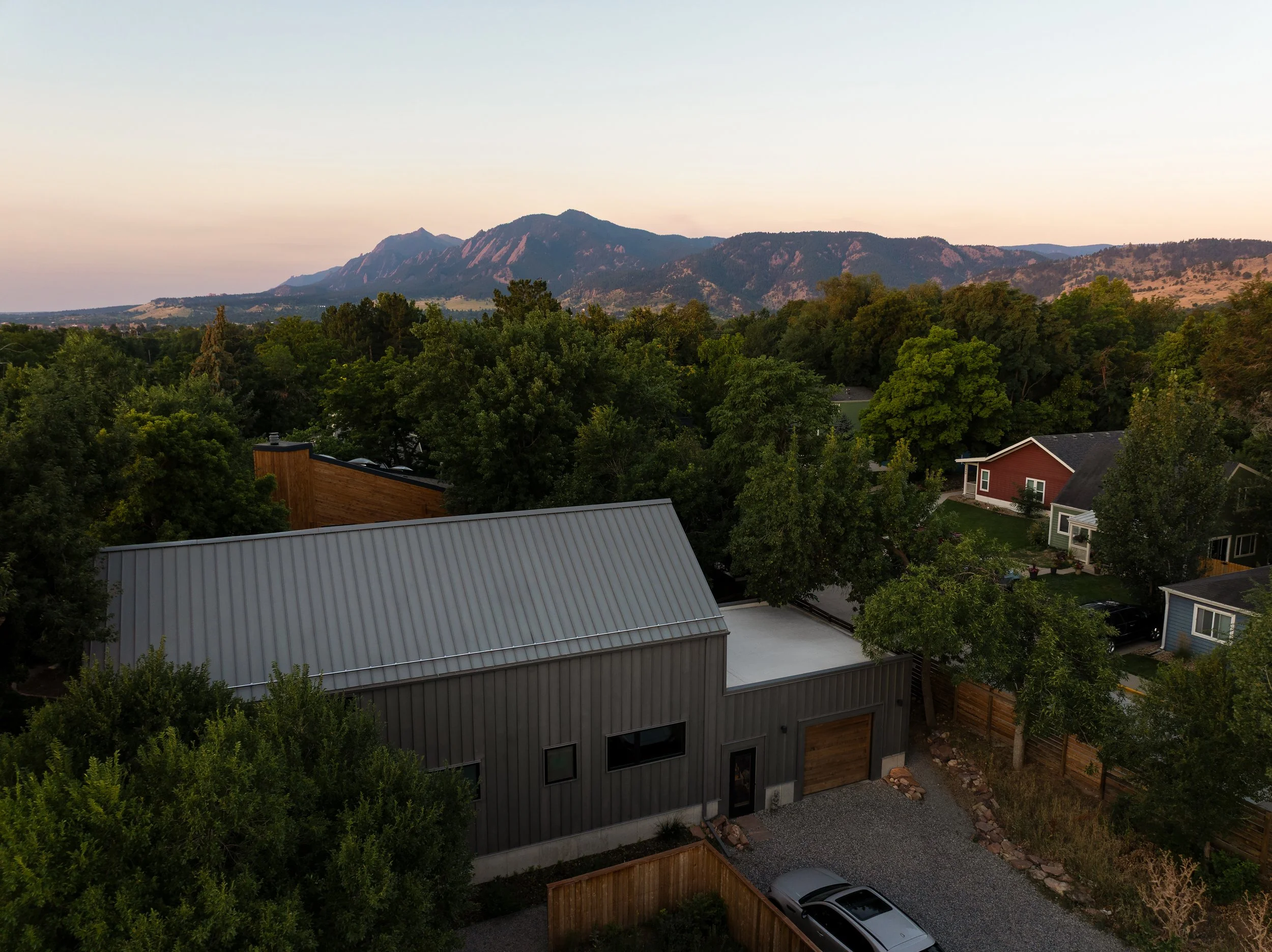 2025_08_Tres Birds_Mickkail Cain_108.jpg