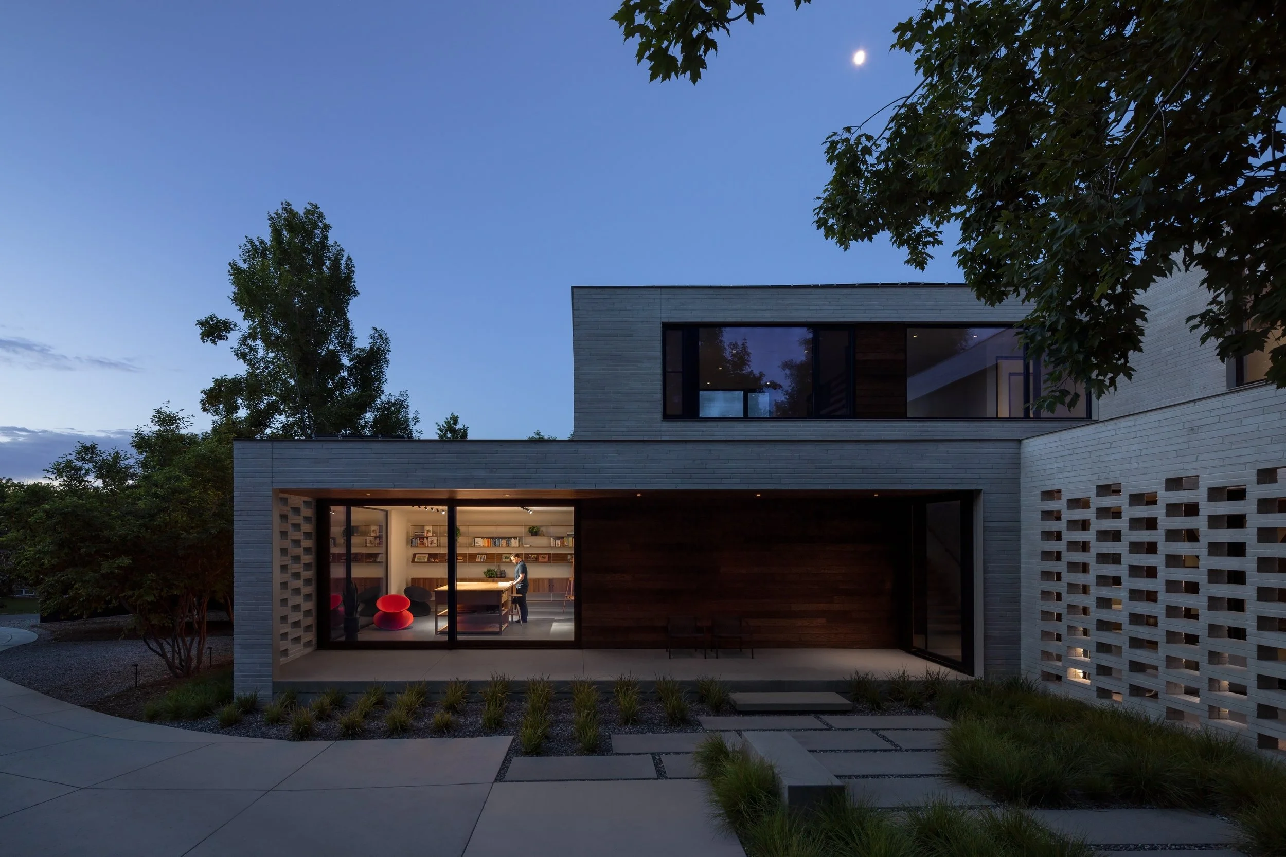 2025_06_21st Street Piche Architecture_Mickkail Cain_008-2v2.jpg