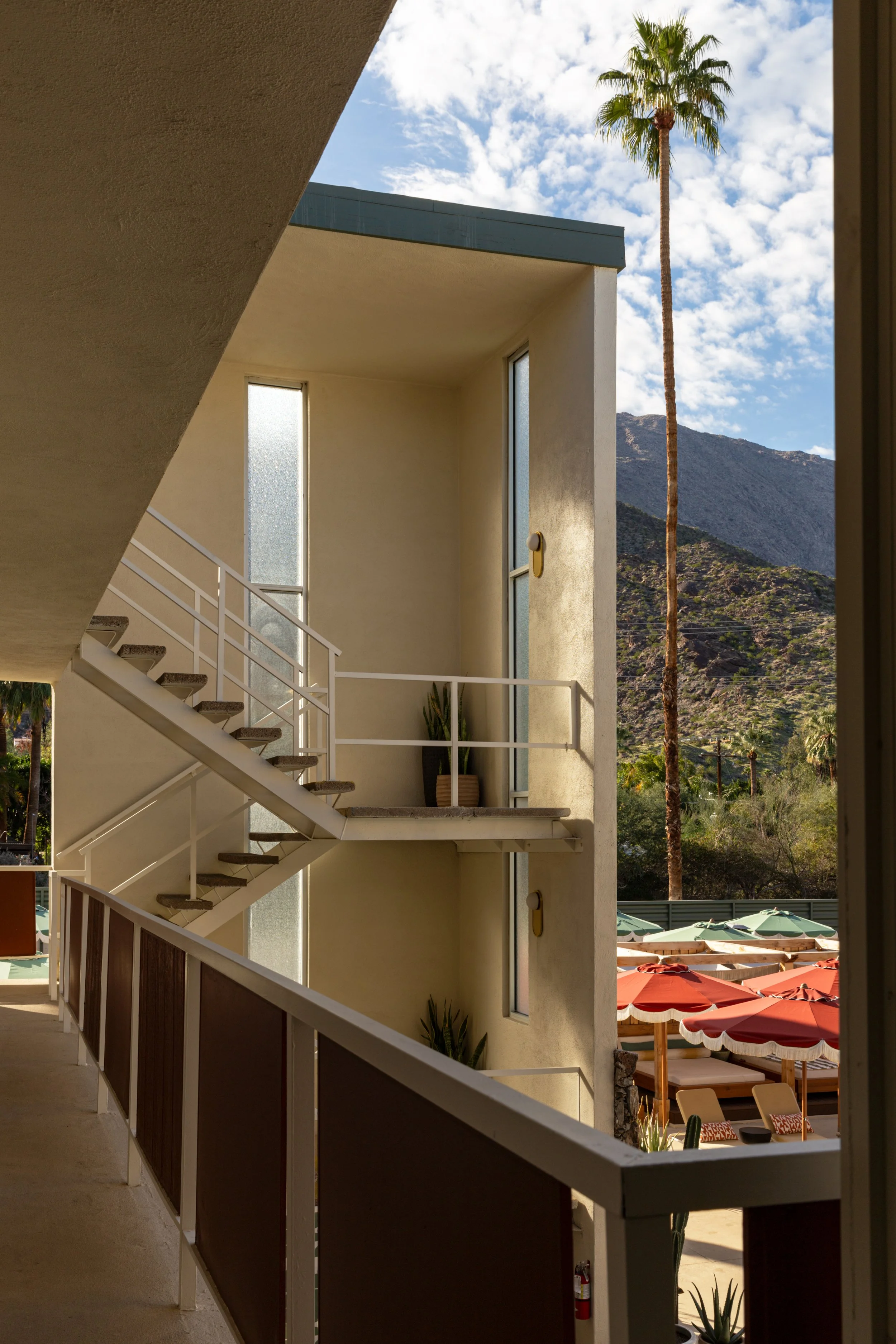 2024_02_Life House Palm Springs_Portfolio_024.jpg