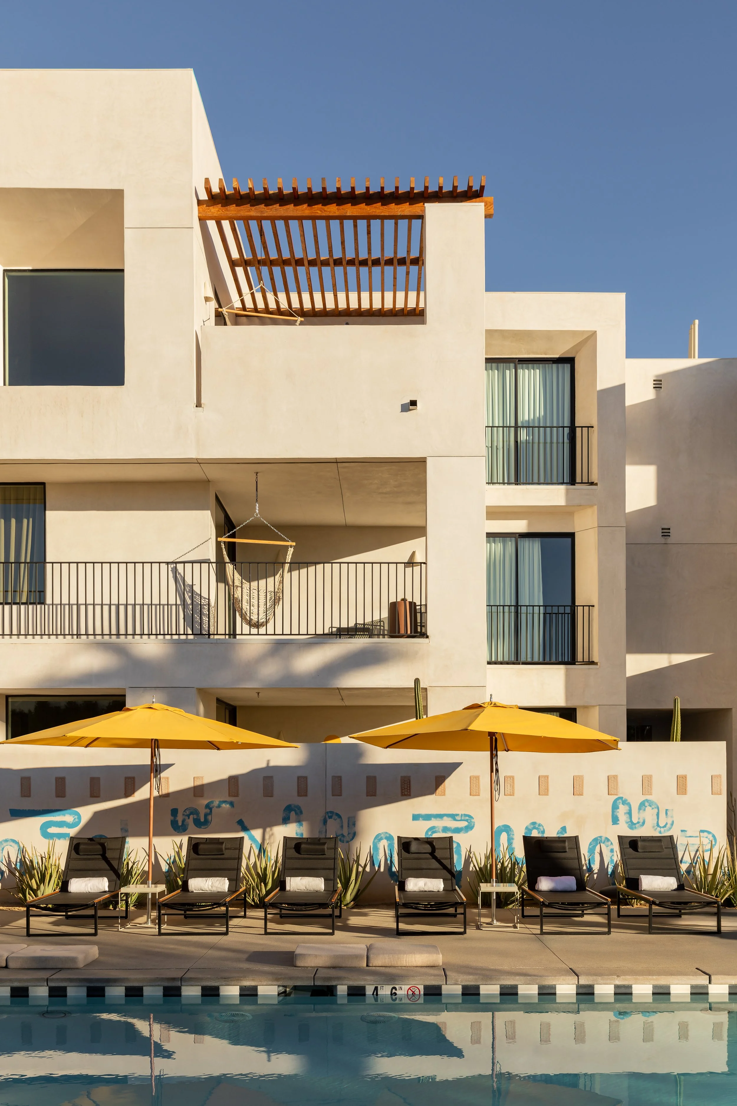 2025_01_Drift Hotel _Mickkail Cain_005.jpg