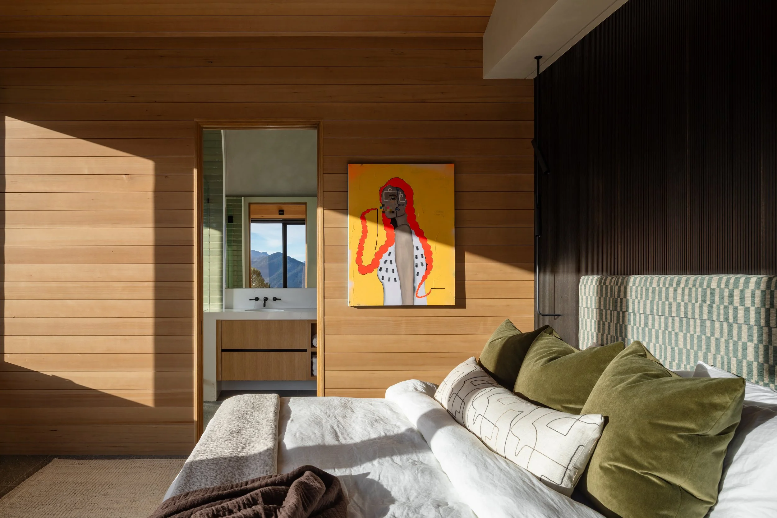 2025_10_Manitou Residence_Mickkail Cain_092.jpg