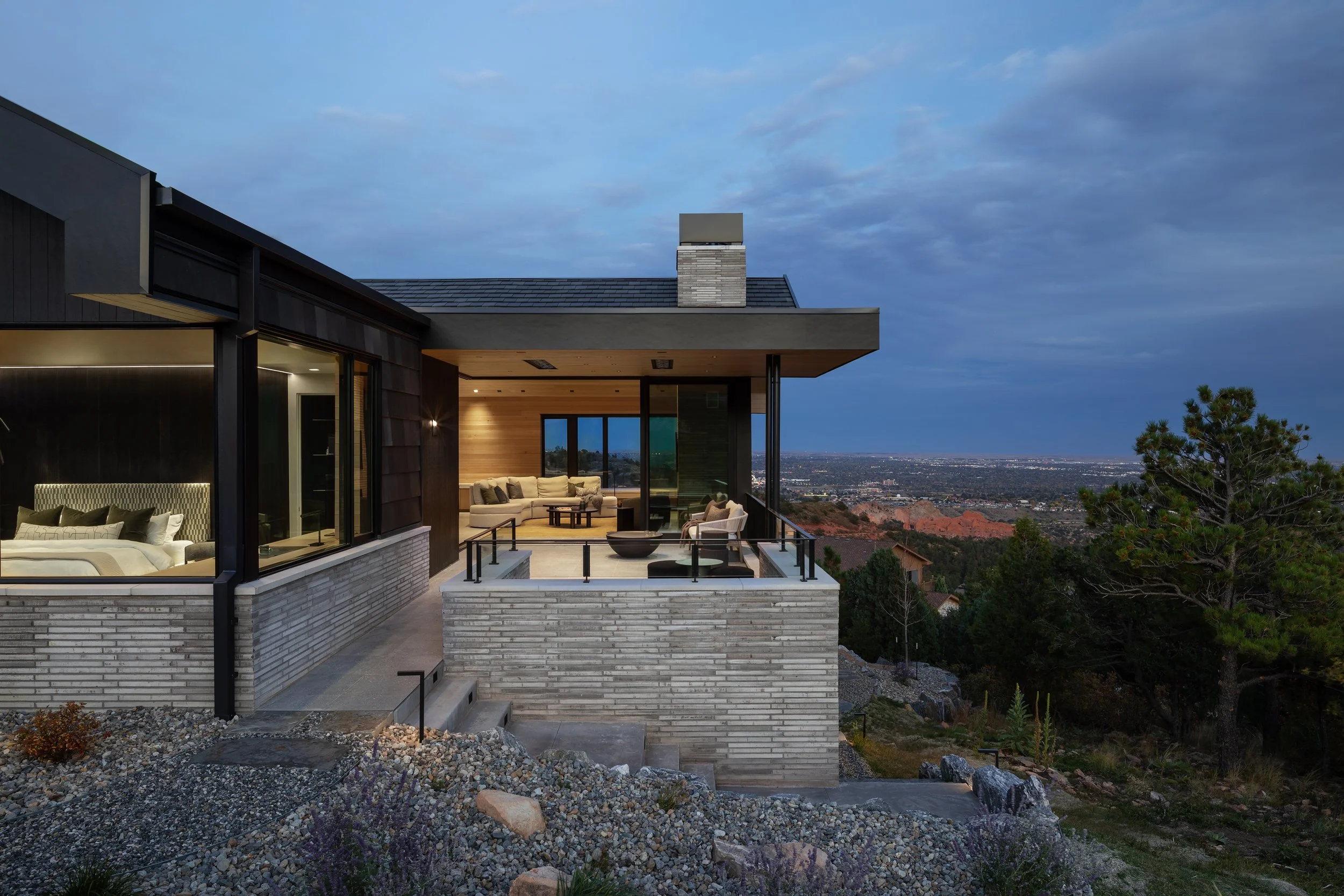 2025_10_Manitou Residence_Mickkail Cain_098v2.jpg