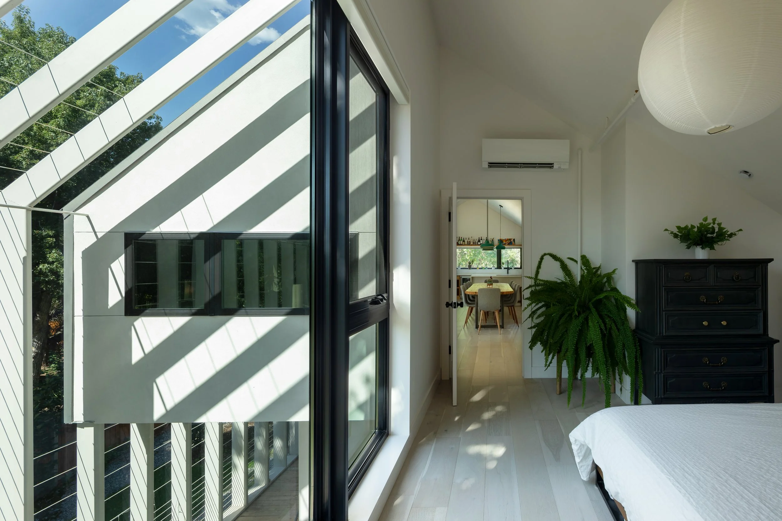 2025_08_Tres Birds_Mickkail Cain_072.jpg