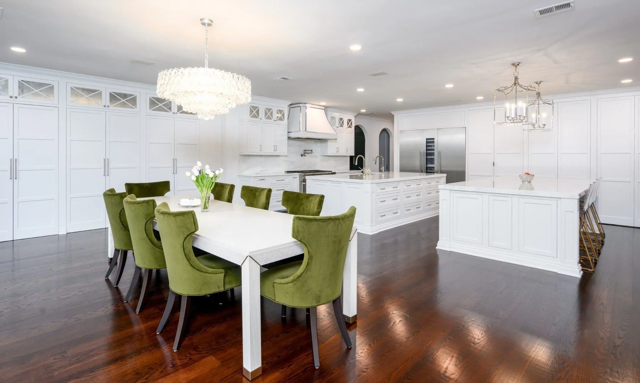 Luxury White Kitchen in Germantown, TN