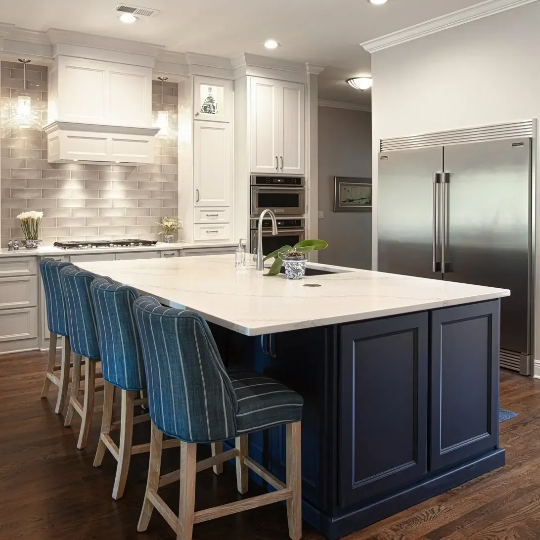 Classic Contrast Kitchen