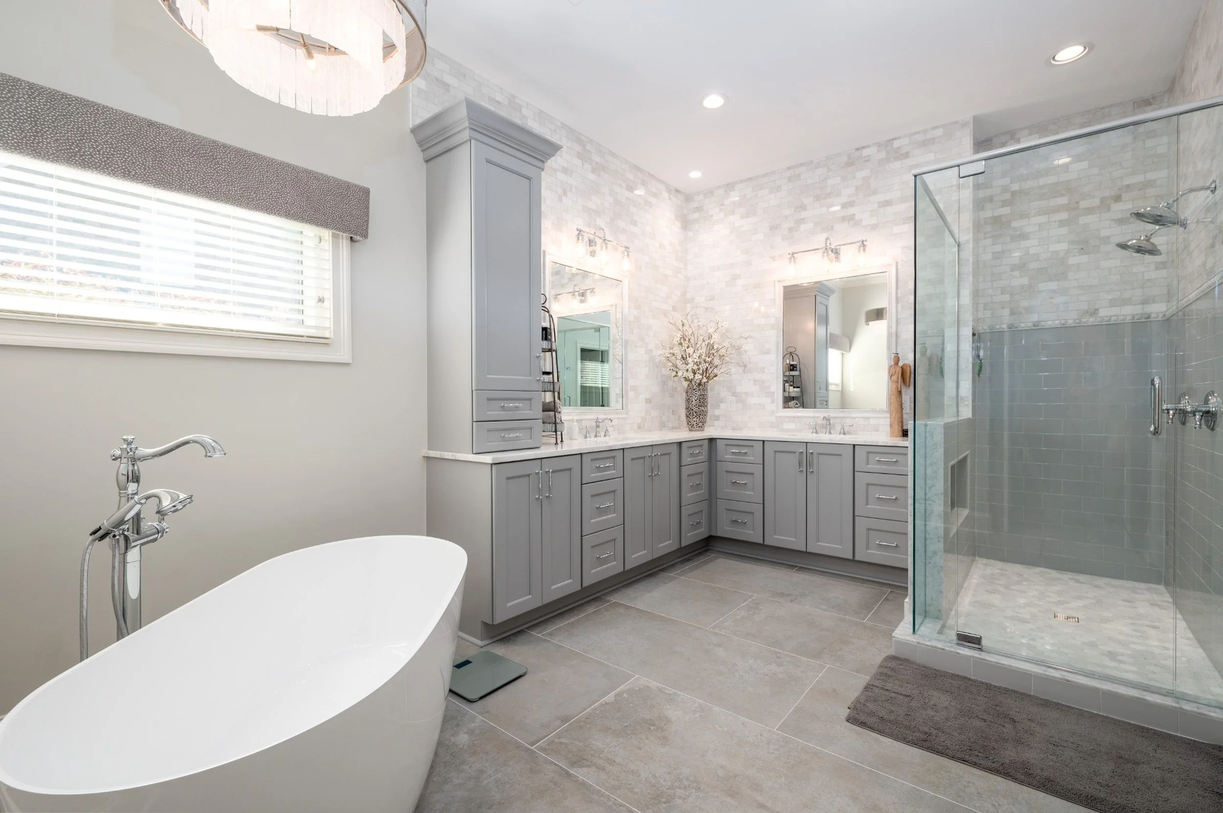 Avent Ridge Primary Bath