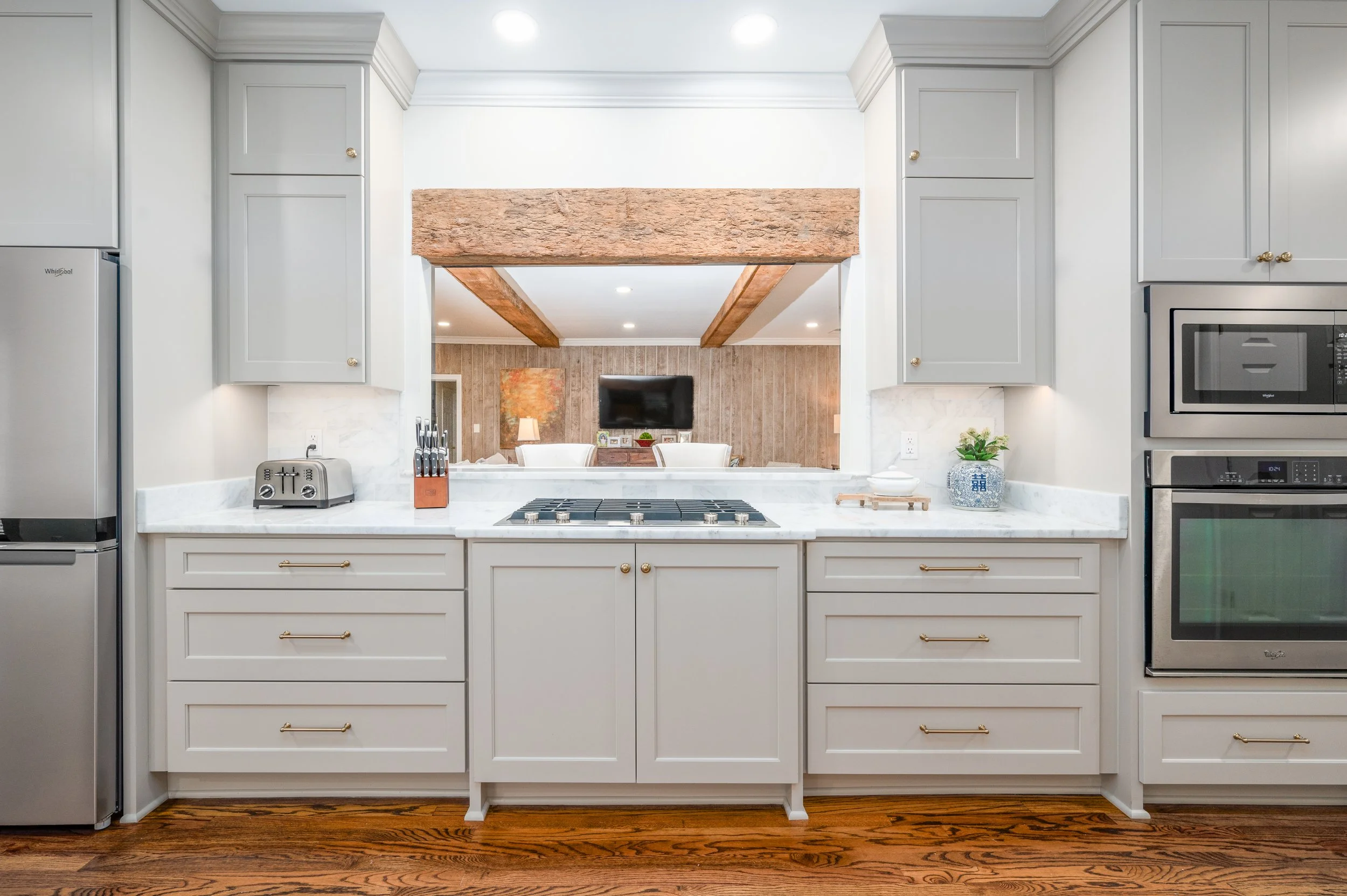 Classic White & Wood Kitchen