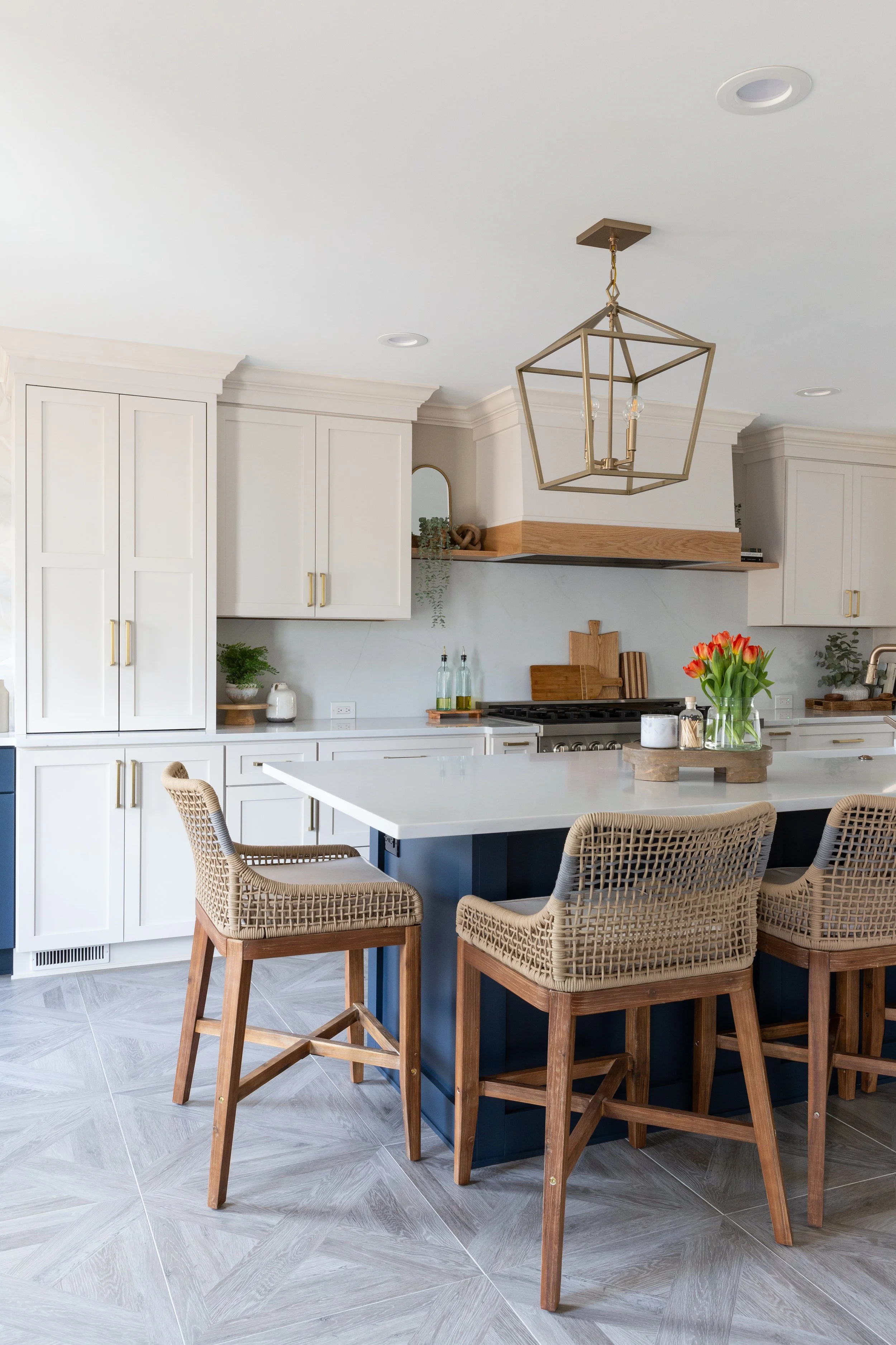 Navy & White Coastal Kitchen